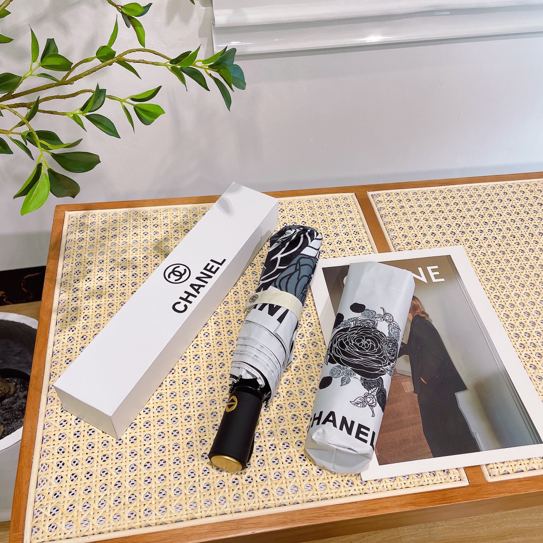 【CHANEL】折りたたみ傘 自動開閉