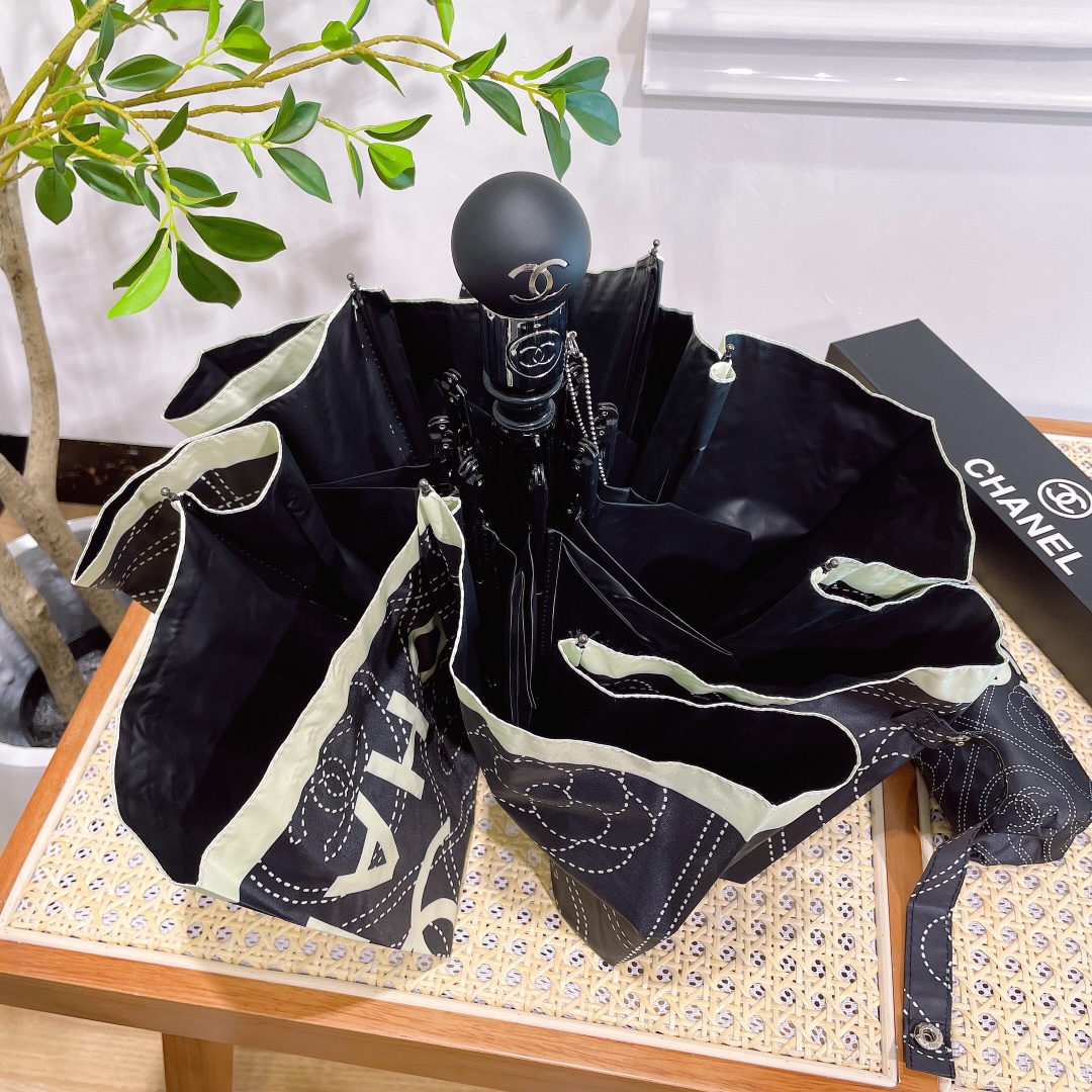 【CHANEL】折りたたみ傘 自動開閉