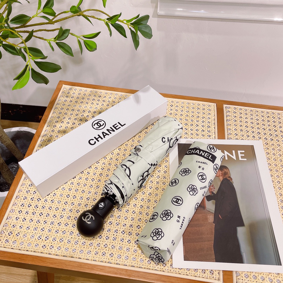 【CHANEL】折りたたみ傘 自動開閉
