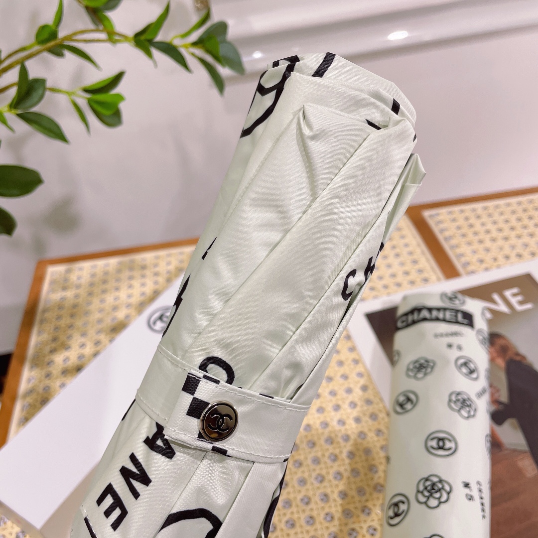 【CHANEL】折りたたみ傘 自動開閉