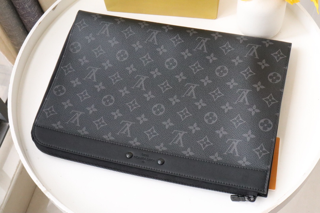 【LOUIS VUITTON】Pochette Jour 35 x 25 x 2.8 cm