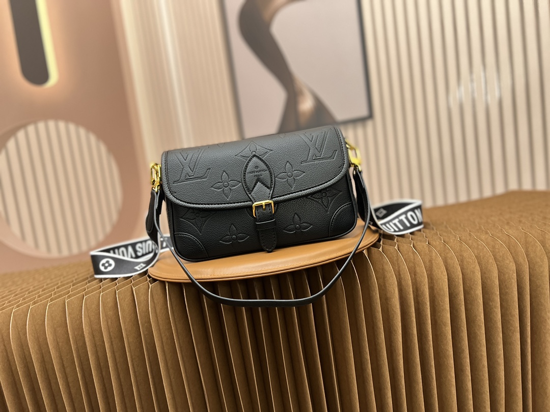 【LOUIS VUITTON】Diane  25×15×9 cm