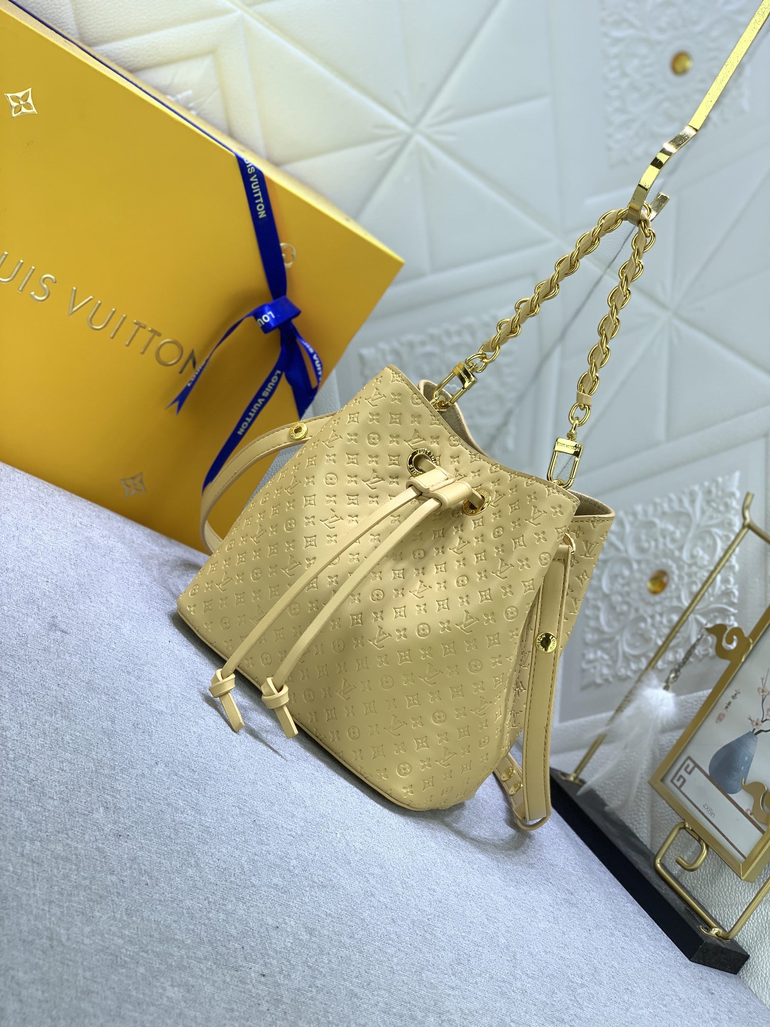 【LOUIS VUITTON】NeoNoé BB 20*20*13CM