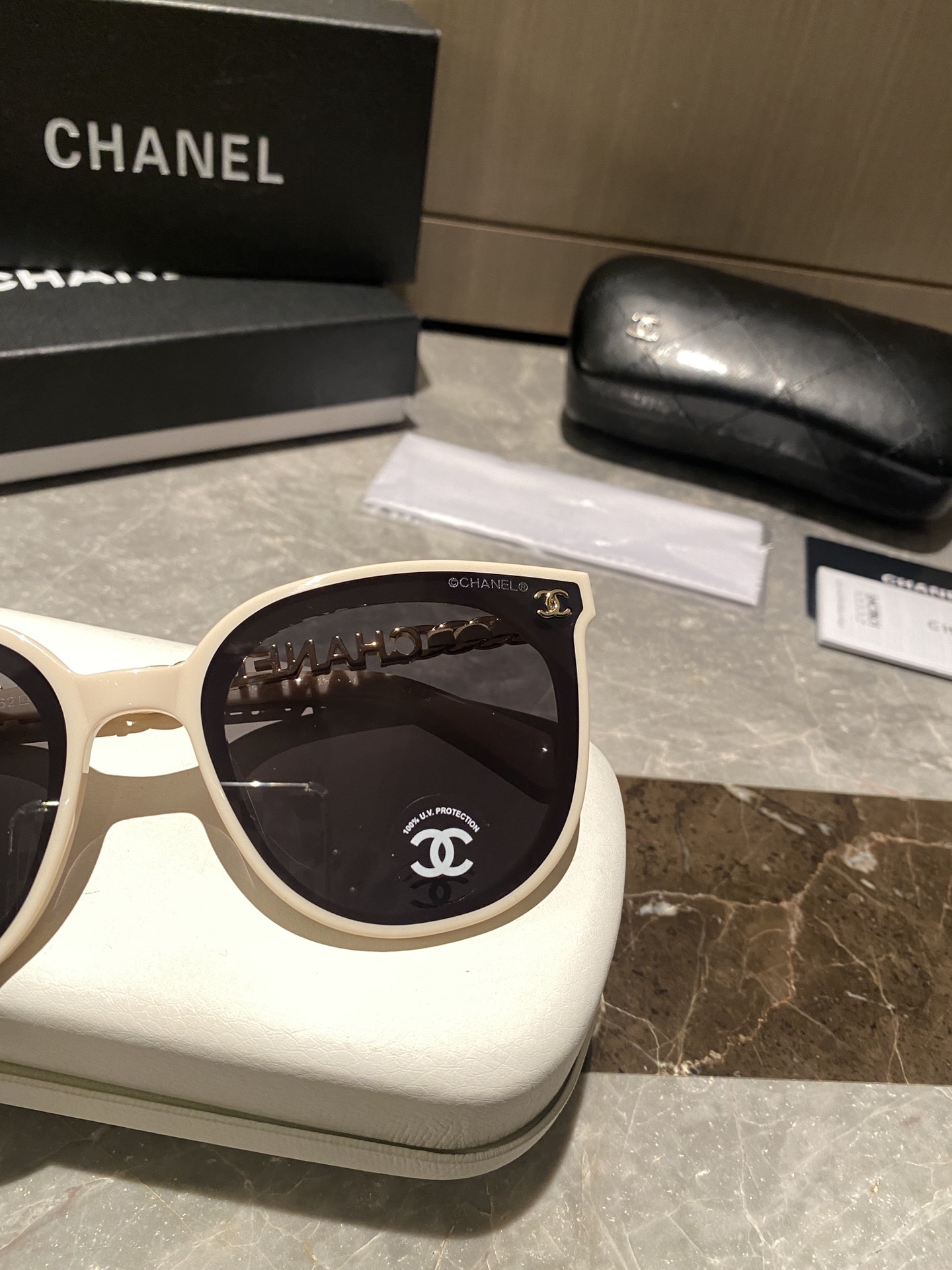 【サングラス】★CHANEL★ SIZE：60-20-145mm