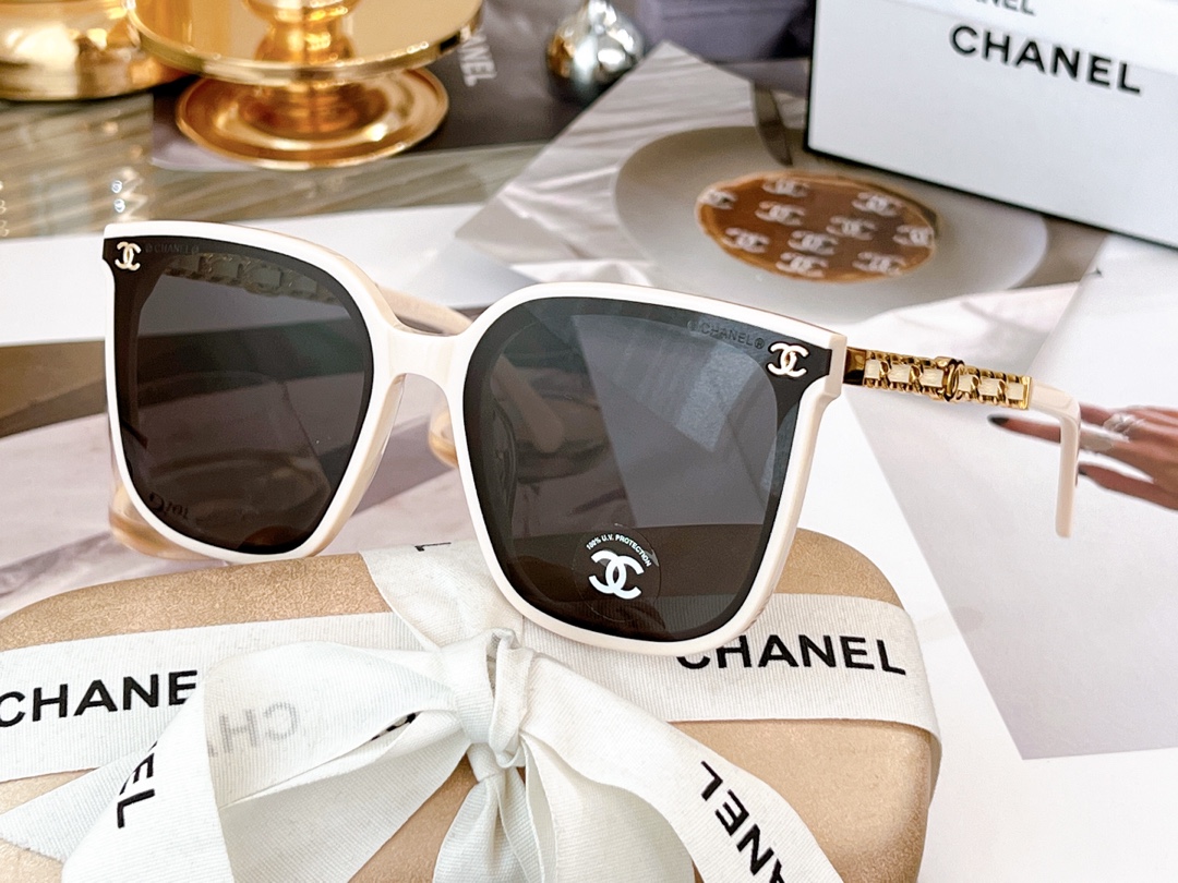 【サングラス】★CHANEL★ SIZE：65-16-145mm