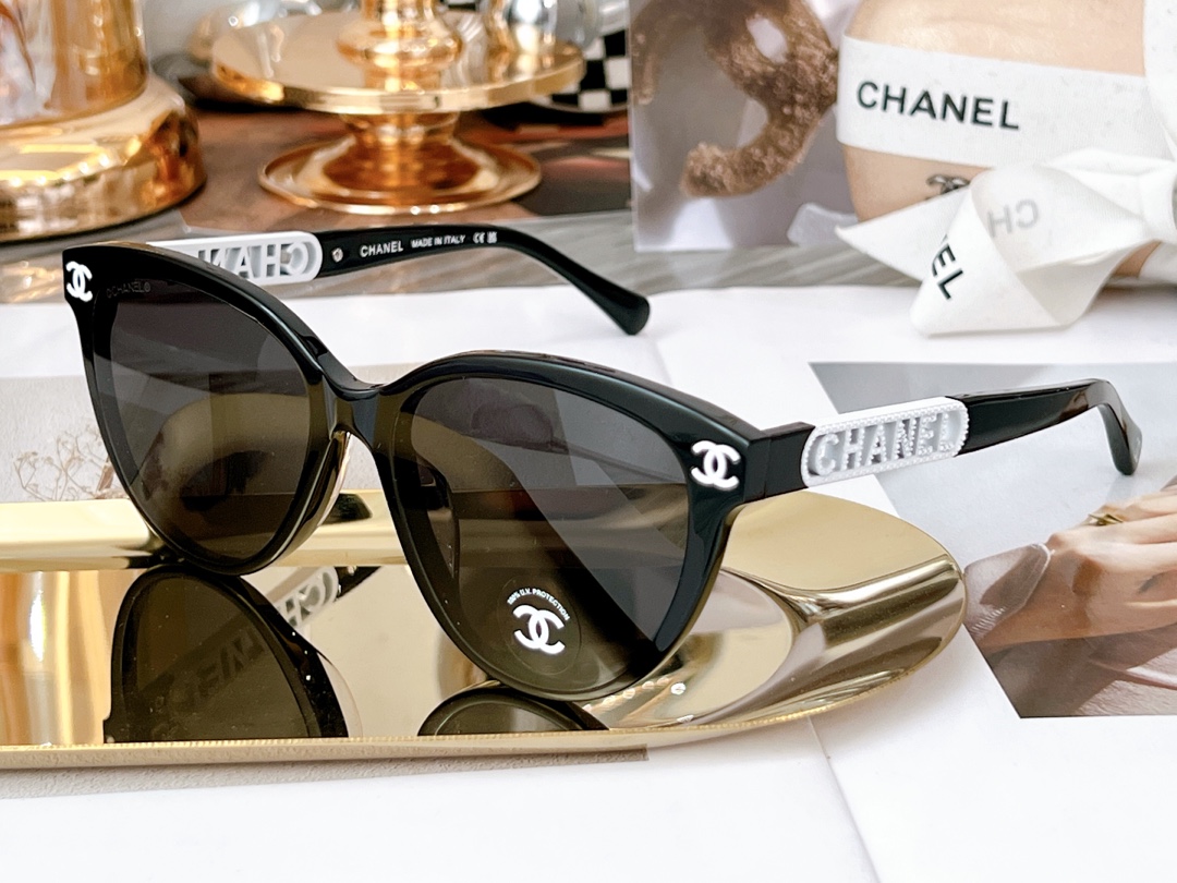 【サングラス】★CHANEL★ SIZE：56-18-145mm