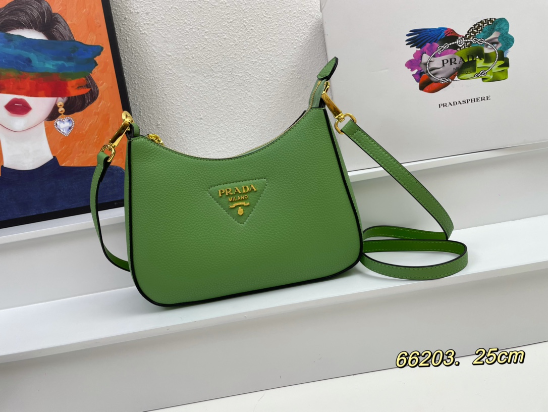 【PRADA】VITELLODAINO 25-18-8cm
