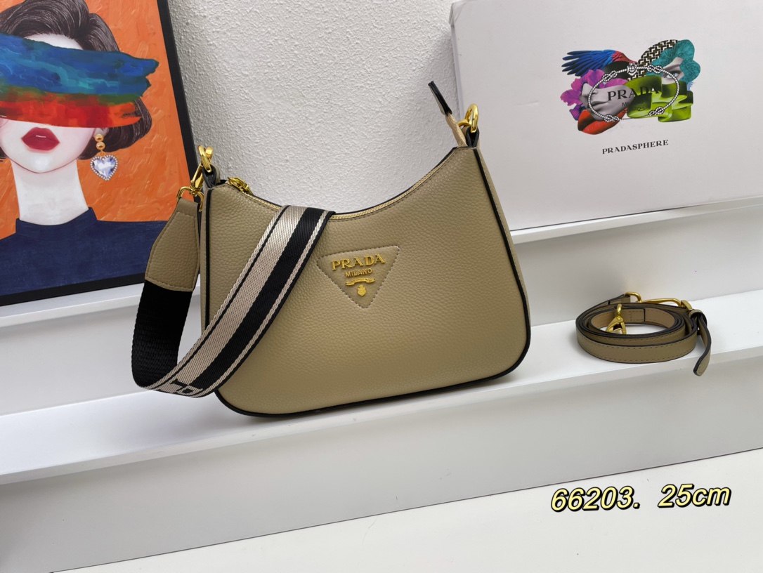 【PRADA】VITELLODAINO 25-18-8cm
