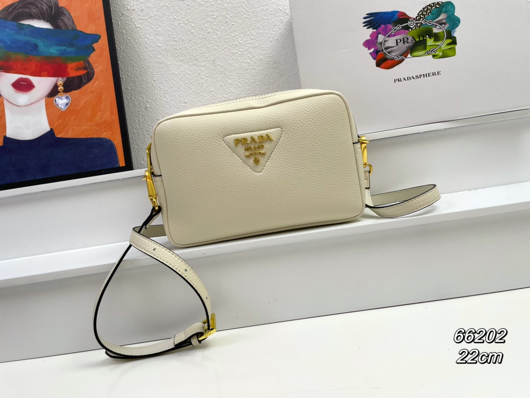 【PRADA】VITELLODAINO 22-14-8cm