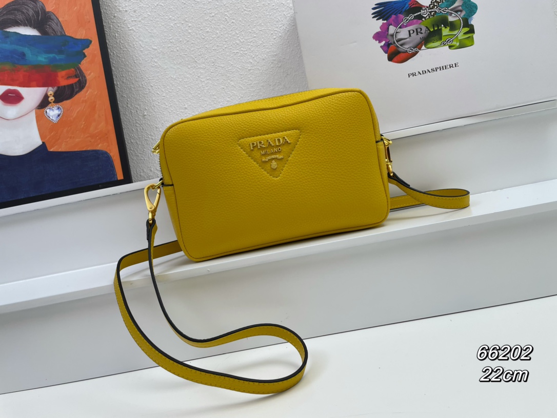 【PRADA】VITELLODAINO 22-14-8cm