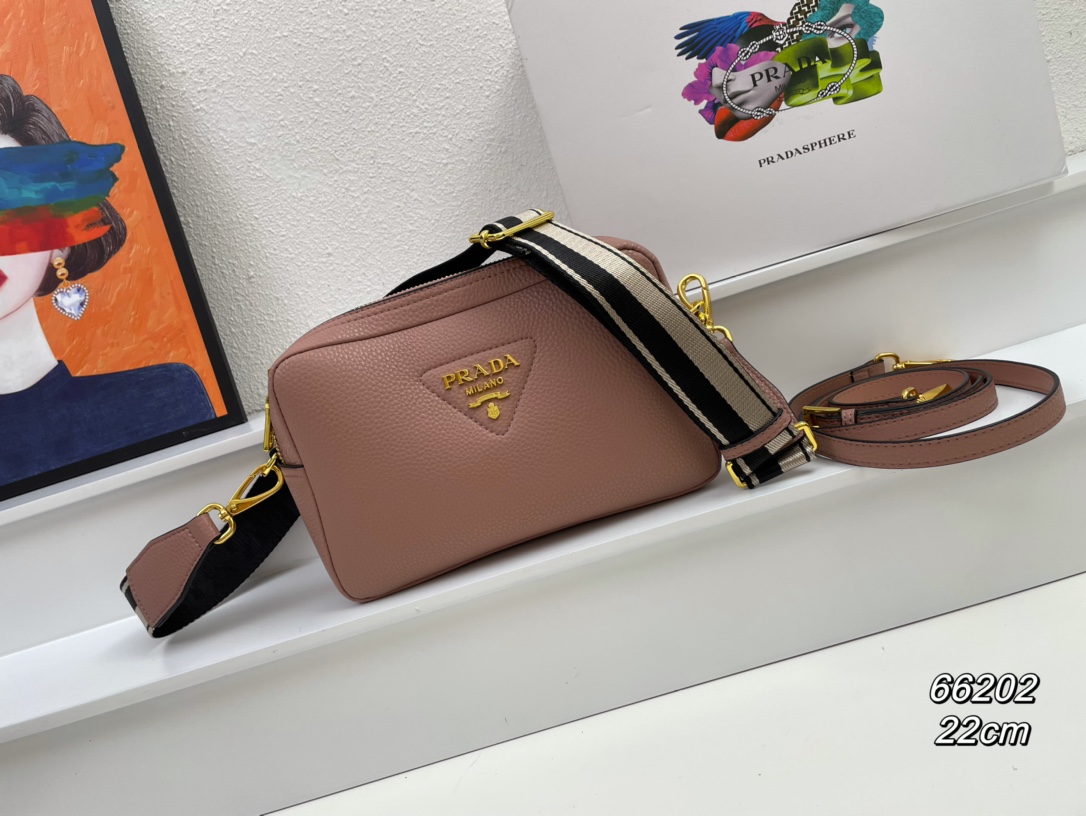 【PRADA】VITELLODAINO 22-14-8cm