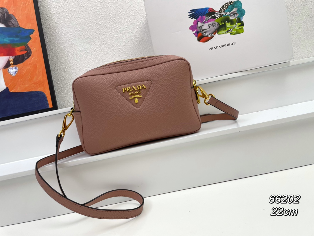 【PRADA】VITELLODAINO 22-14-8cm