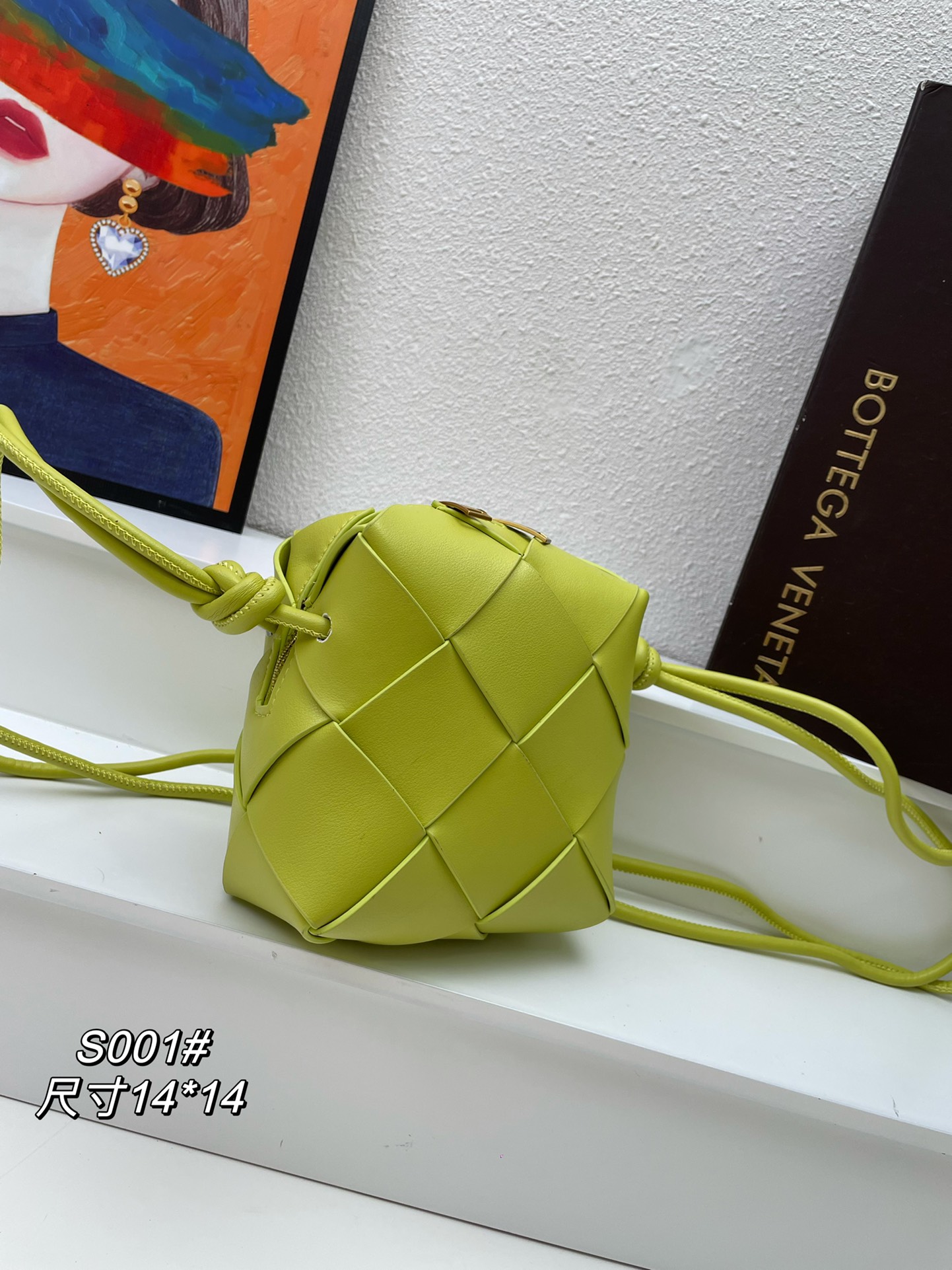 【Bottega Veneta】cassette -14*14*7CM