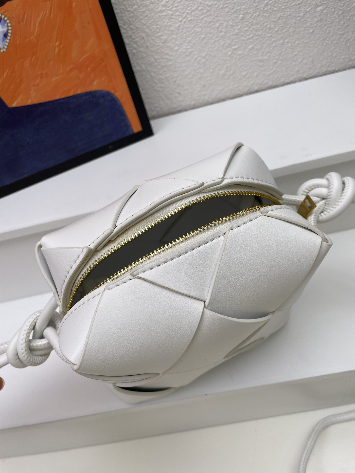 【Bottega Veneta】cassette -14*14*7CM