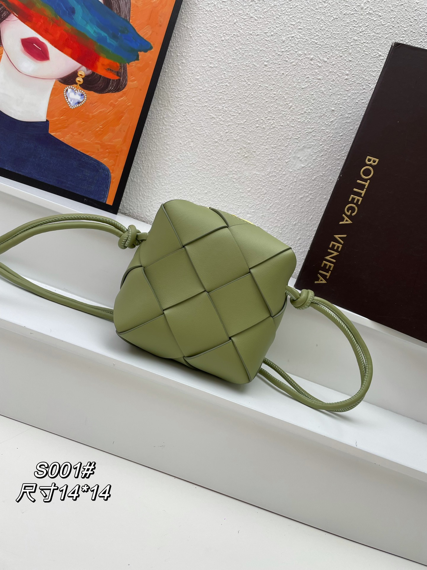 【Bottega Veneta】cassette -14*14*7CM
