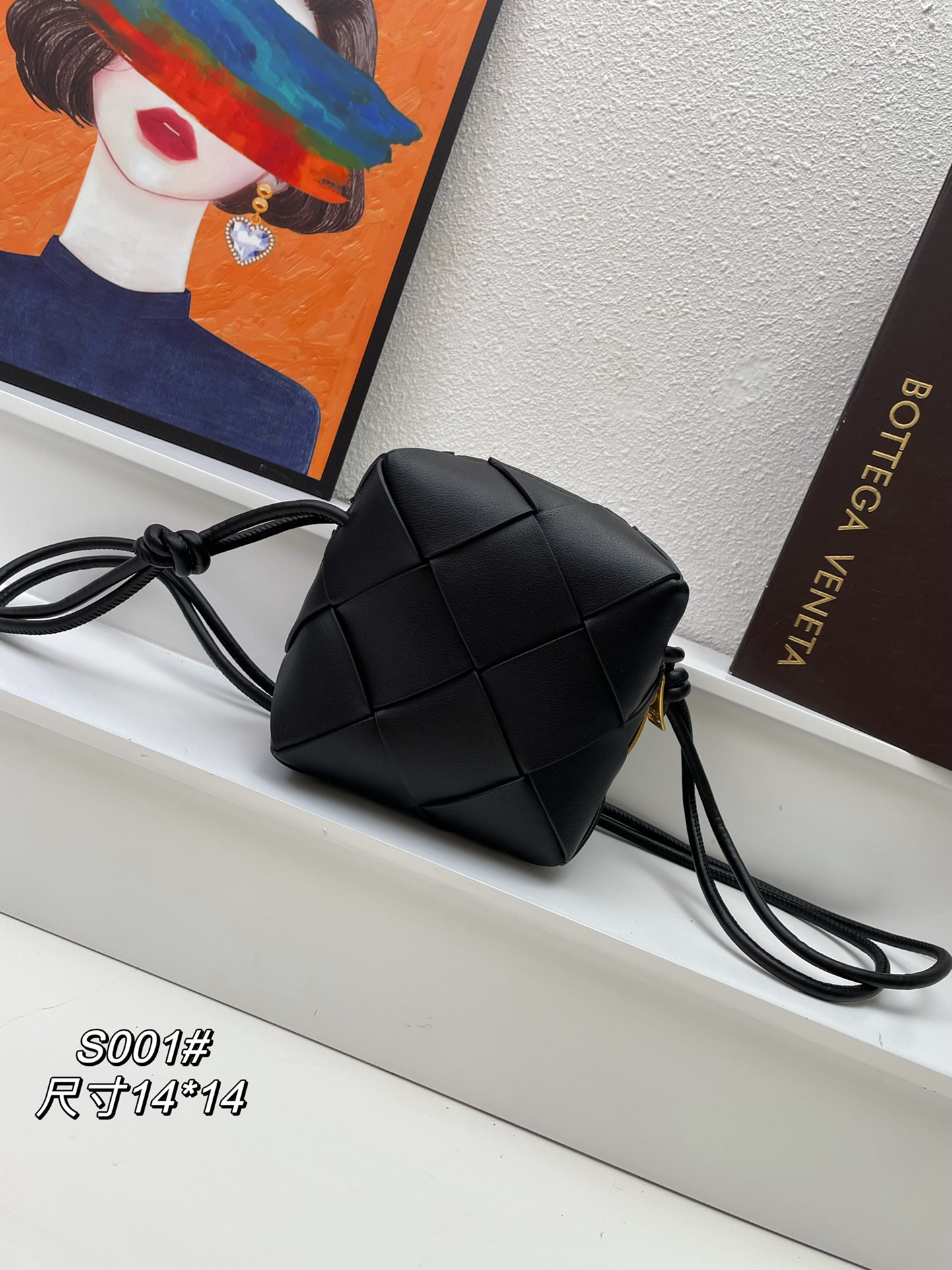 【Bottega Veneta】cassette -14*14*7CM