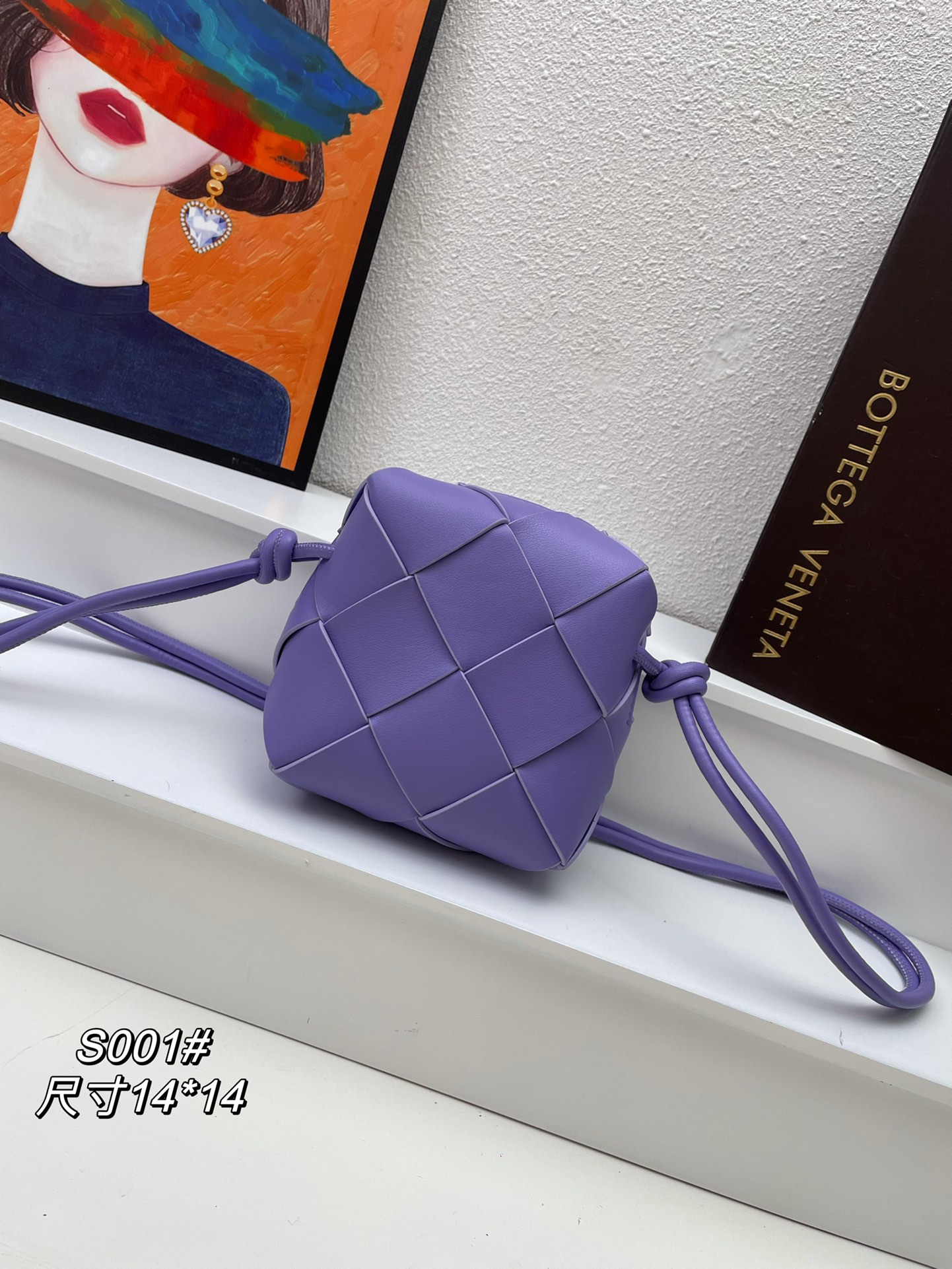 【Bottega Veneta】cassette -14*14*7CM