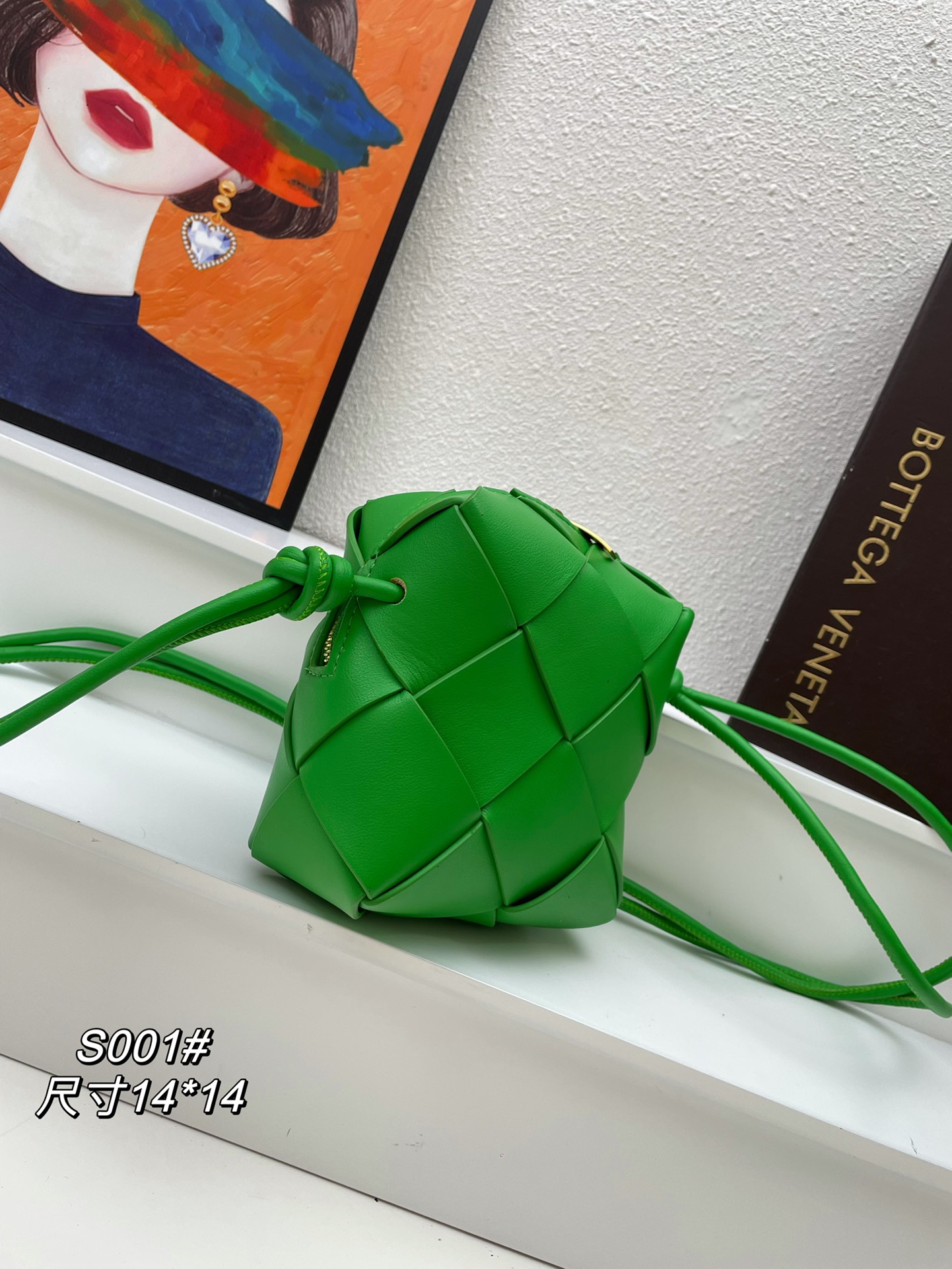 【Bottega Veneta】cassette -14*14*7CM