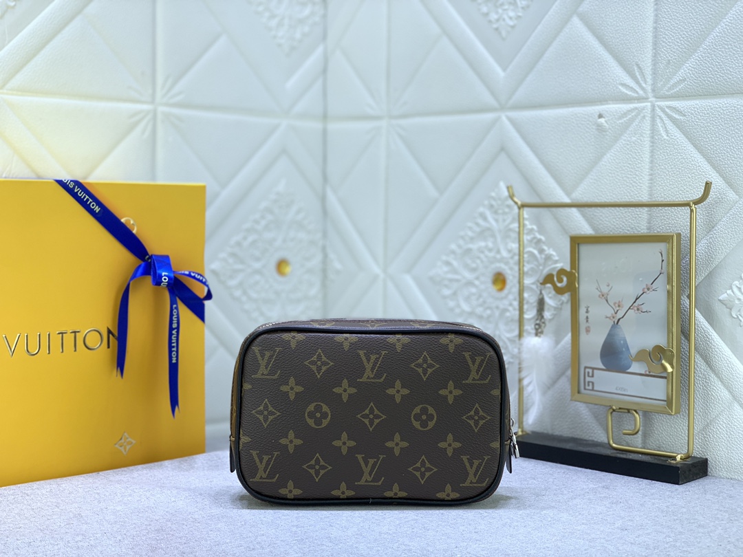 【LOUIS VUITTON】Eclipse