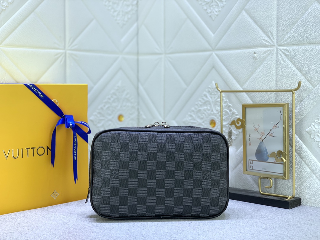 【LOUIS VUITTON】Eclipse