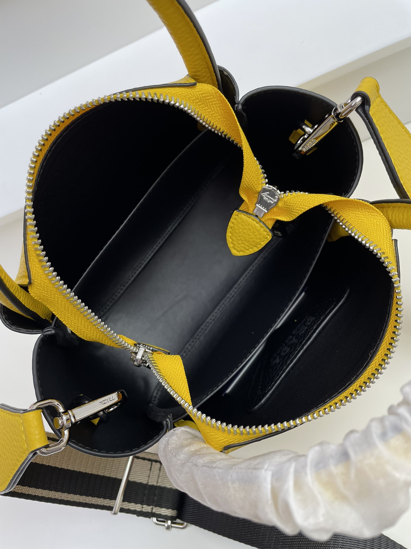 【PRADA】 23-21-10CM