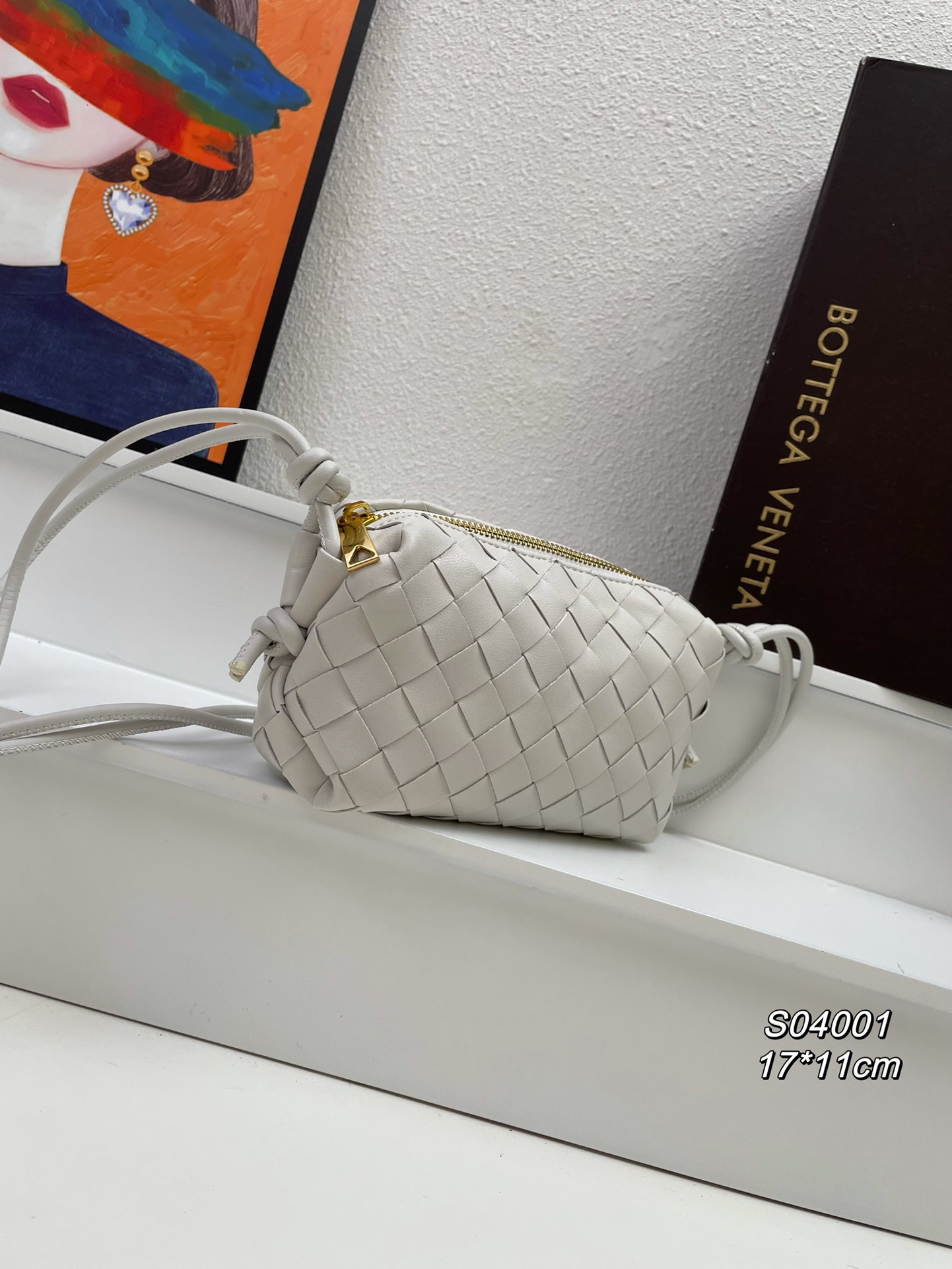 【Bottega Veneta】LOOP -17*11*6CM