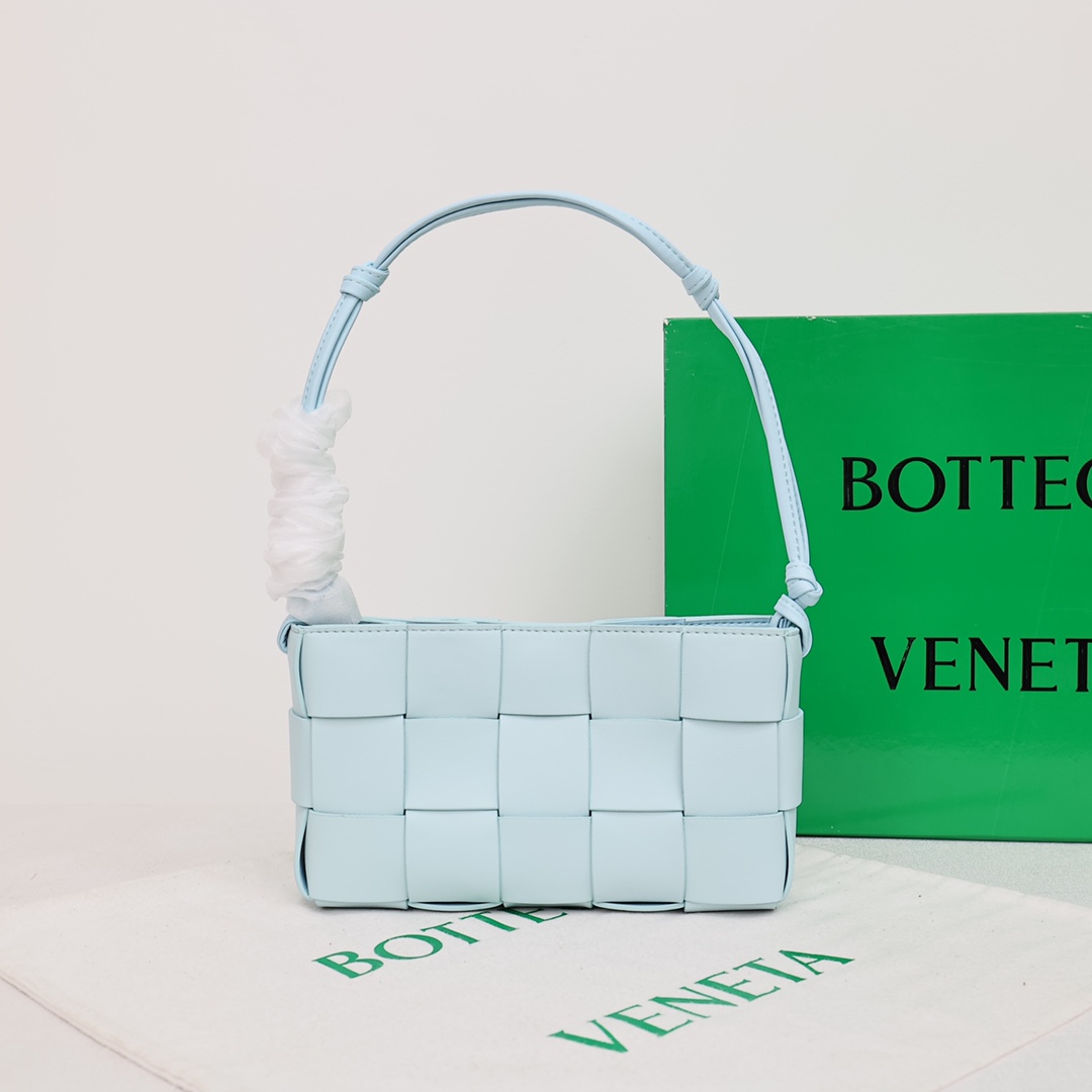 【Bottega Veneta】23*15*5.5 CM