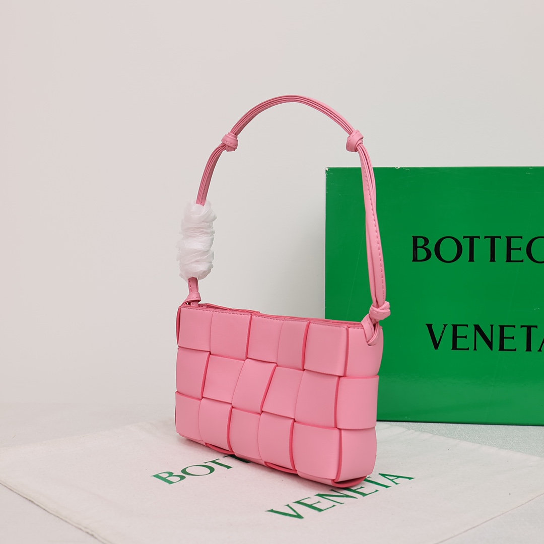 【Bottega Veneta】23*15*5.5 CM