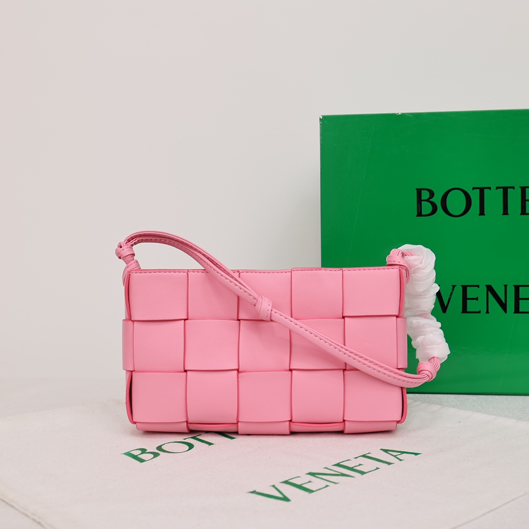 【Bottega Veneta】23*15*5.5 CM