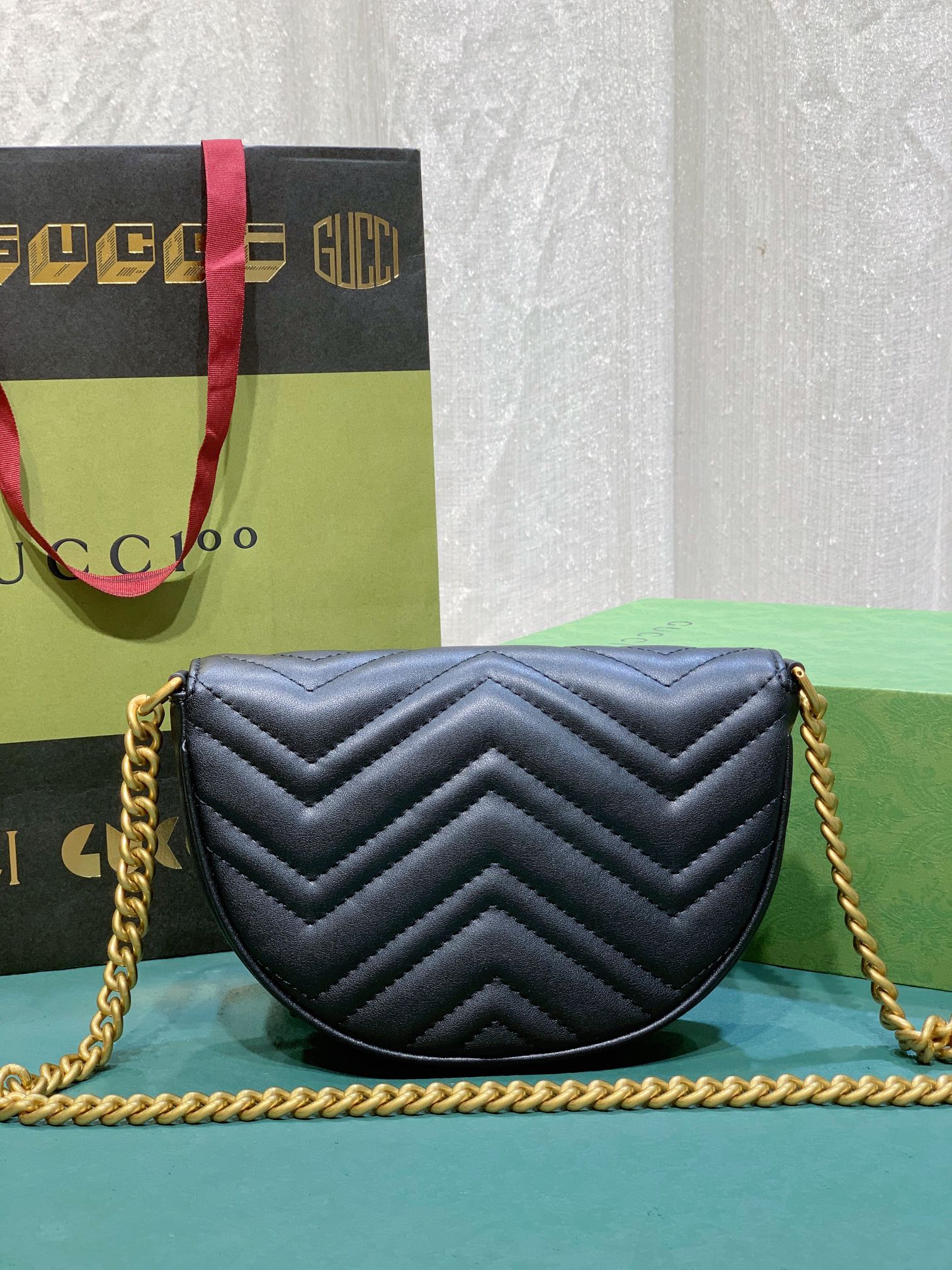 【GUCCI】Marmont 20x14x4cm