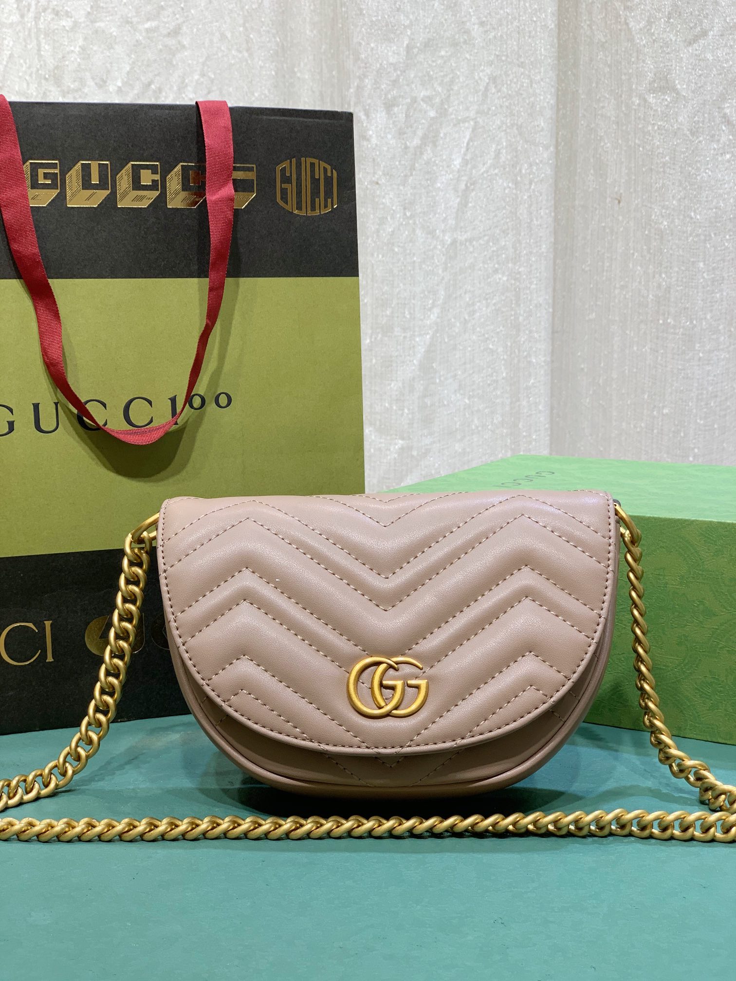 【GUCCI】Marmont 20x14x4cm