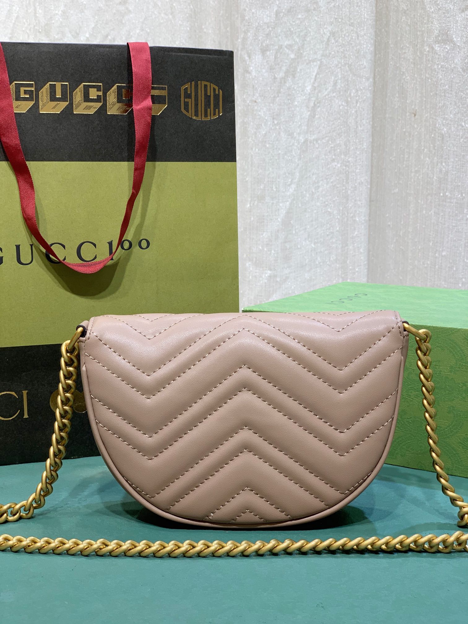 【GUCCI】Marmont 20x14x4cm
