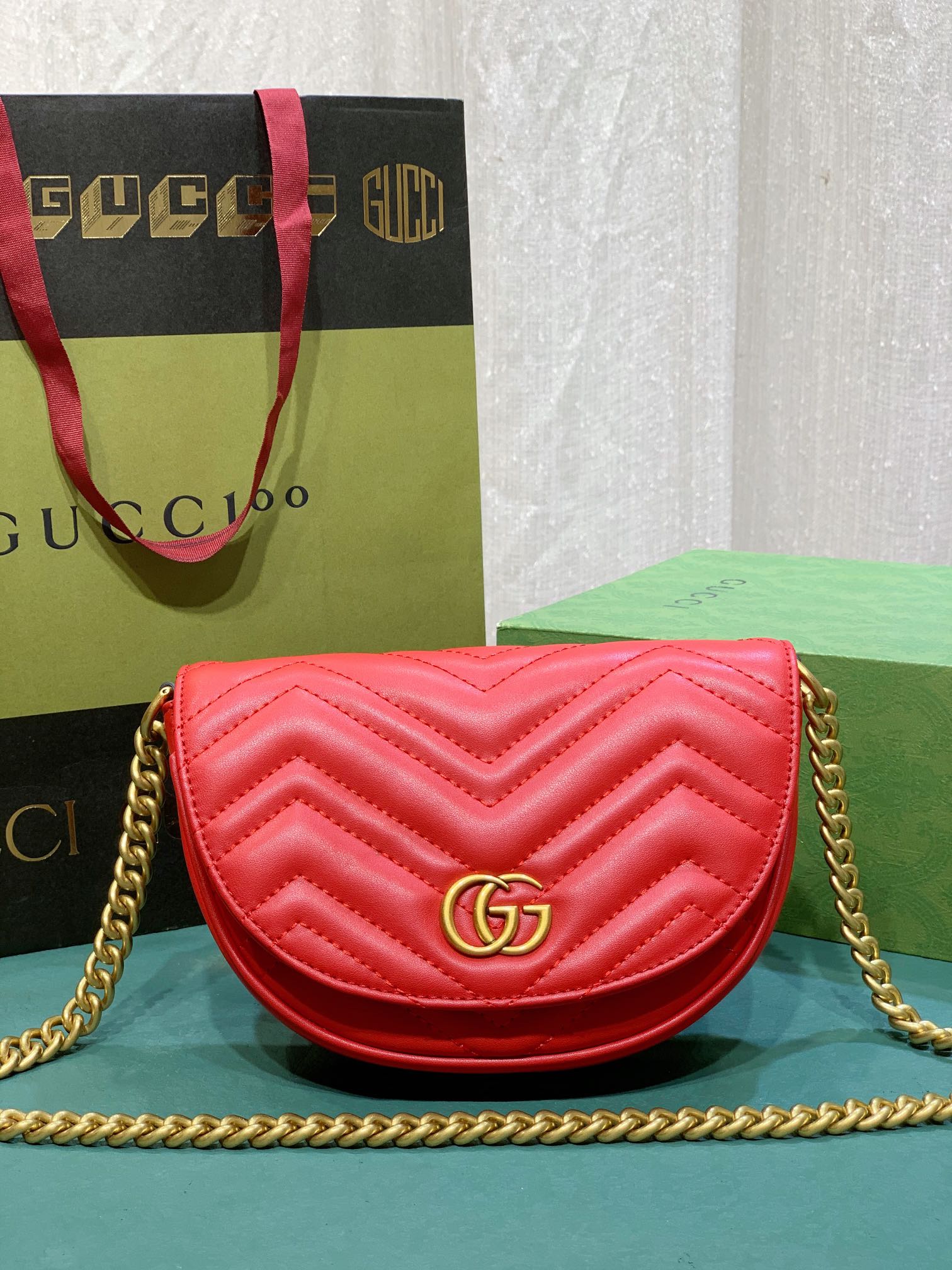 【GUCCI】Marmont 20x14x4cm