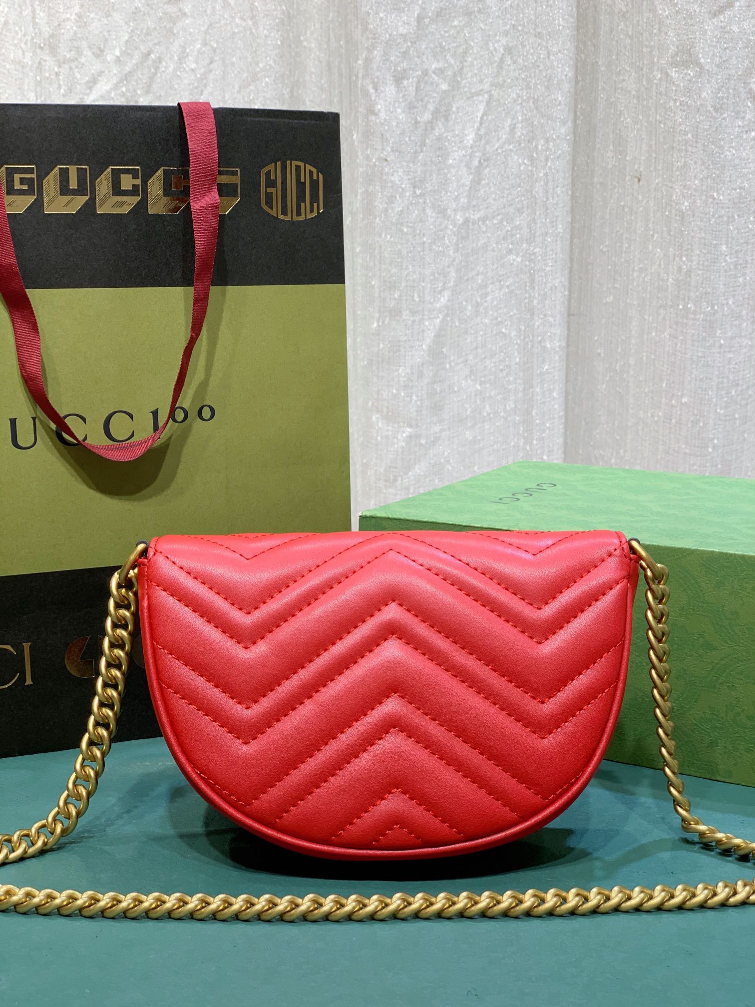 【GUCCI】Marmont 20x14x4cm