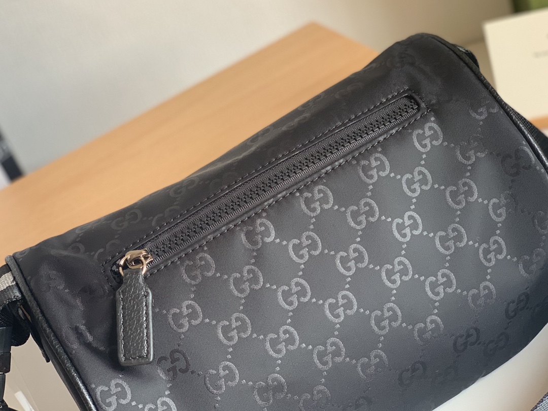 【GUCCI】27-13-12cm