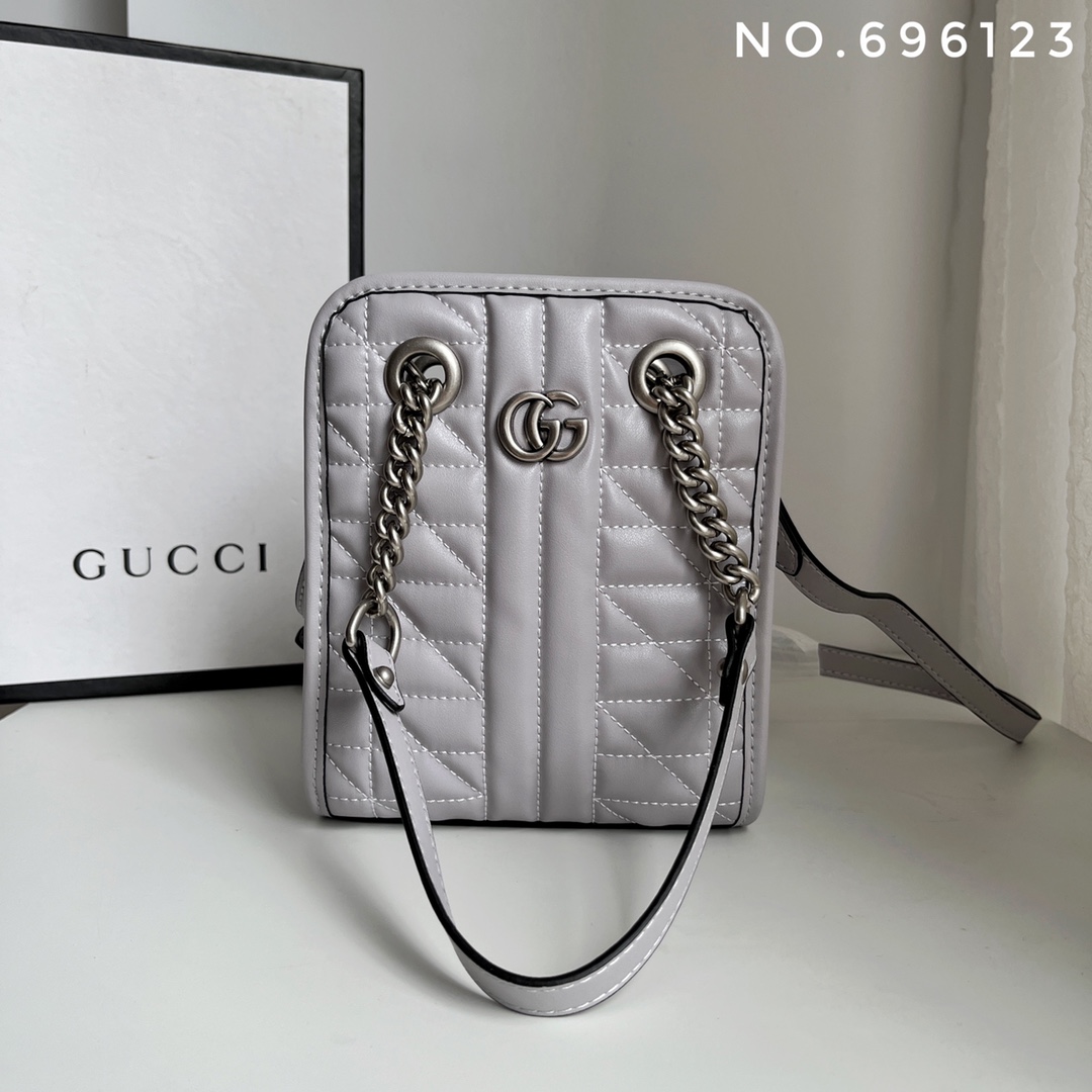 【GUCCI】16x7x19CM