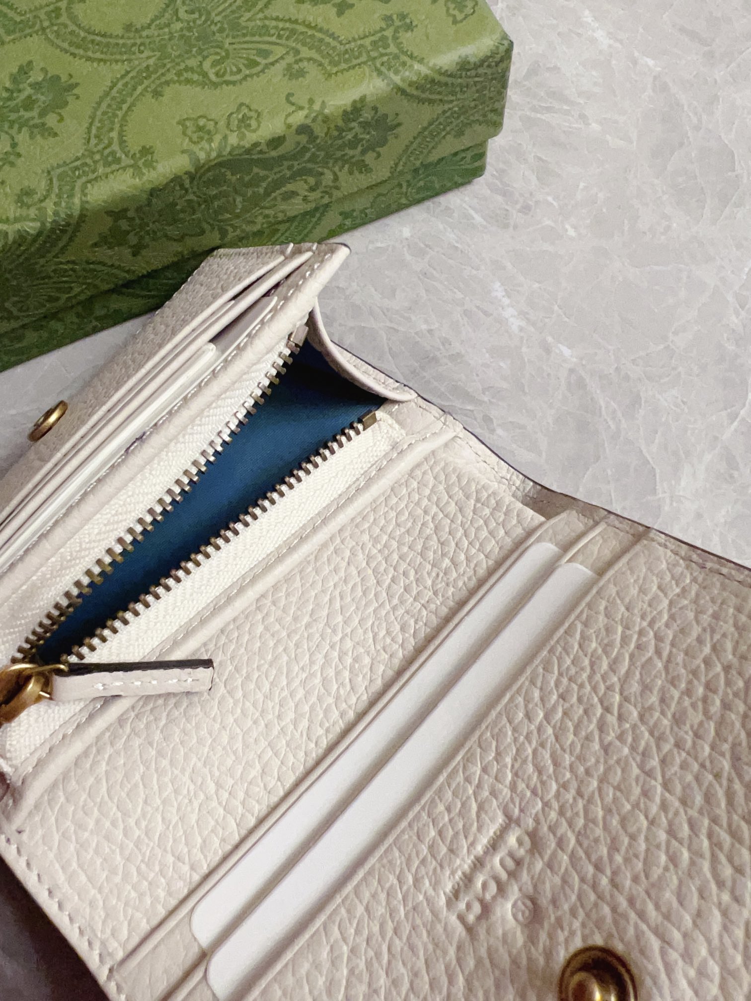 【GUCCI】11x 8.5x 3cm