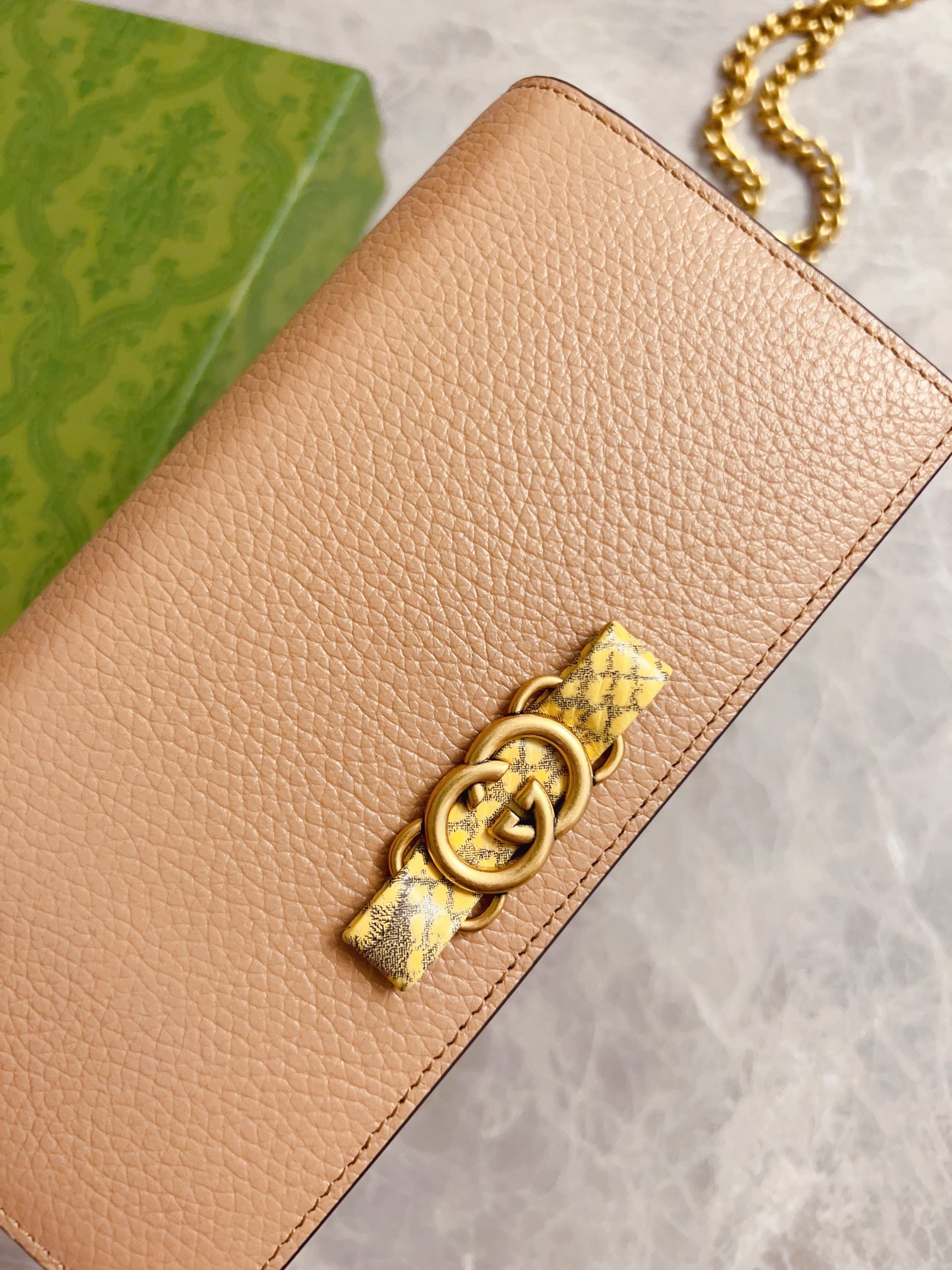 【GUCCI】19x 10x 4cm