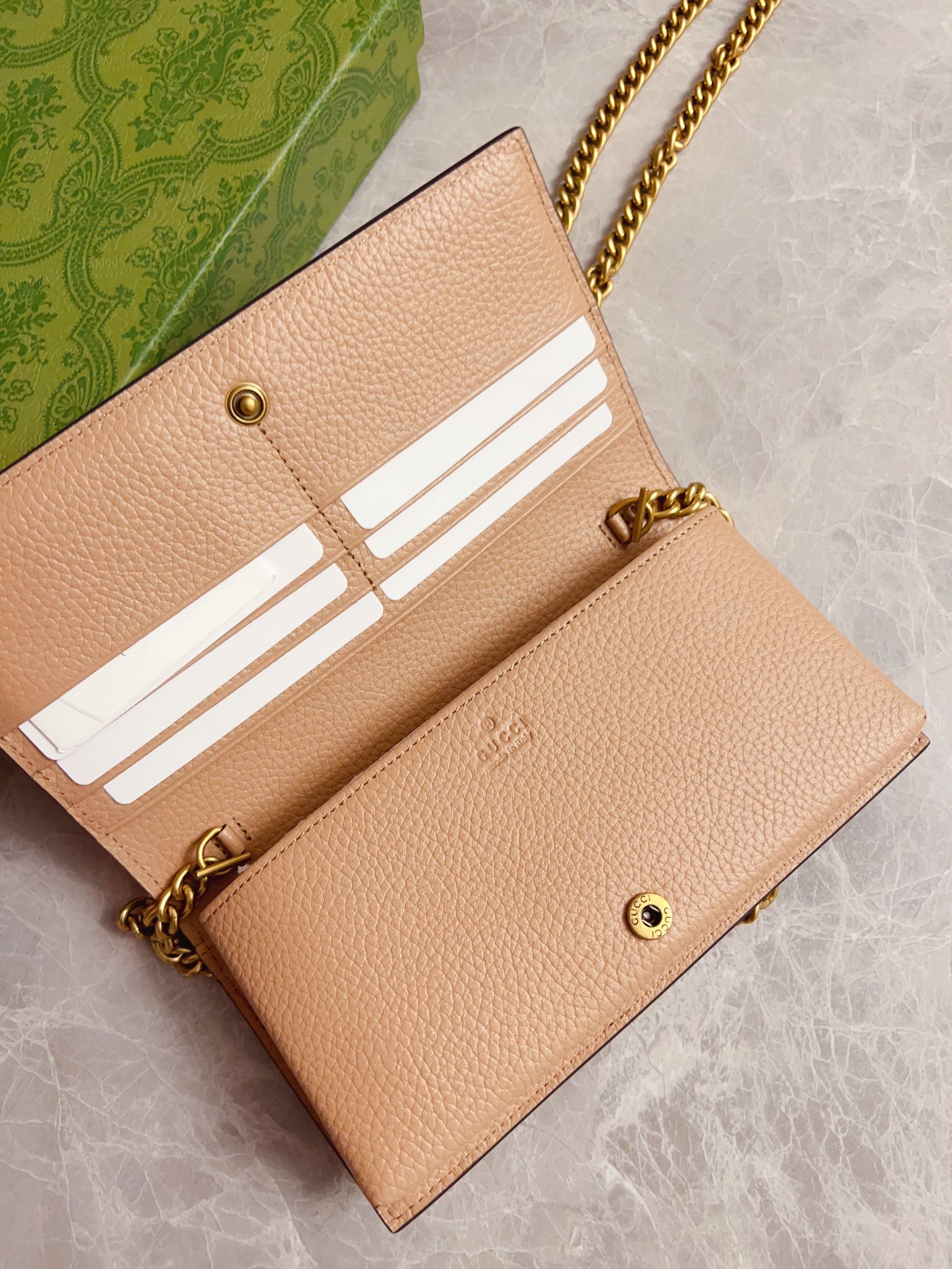 【GUCCI】19x 10x 4cm