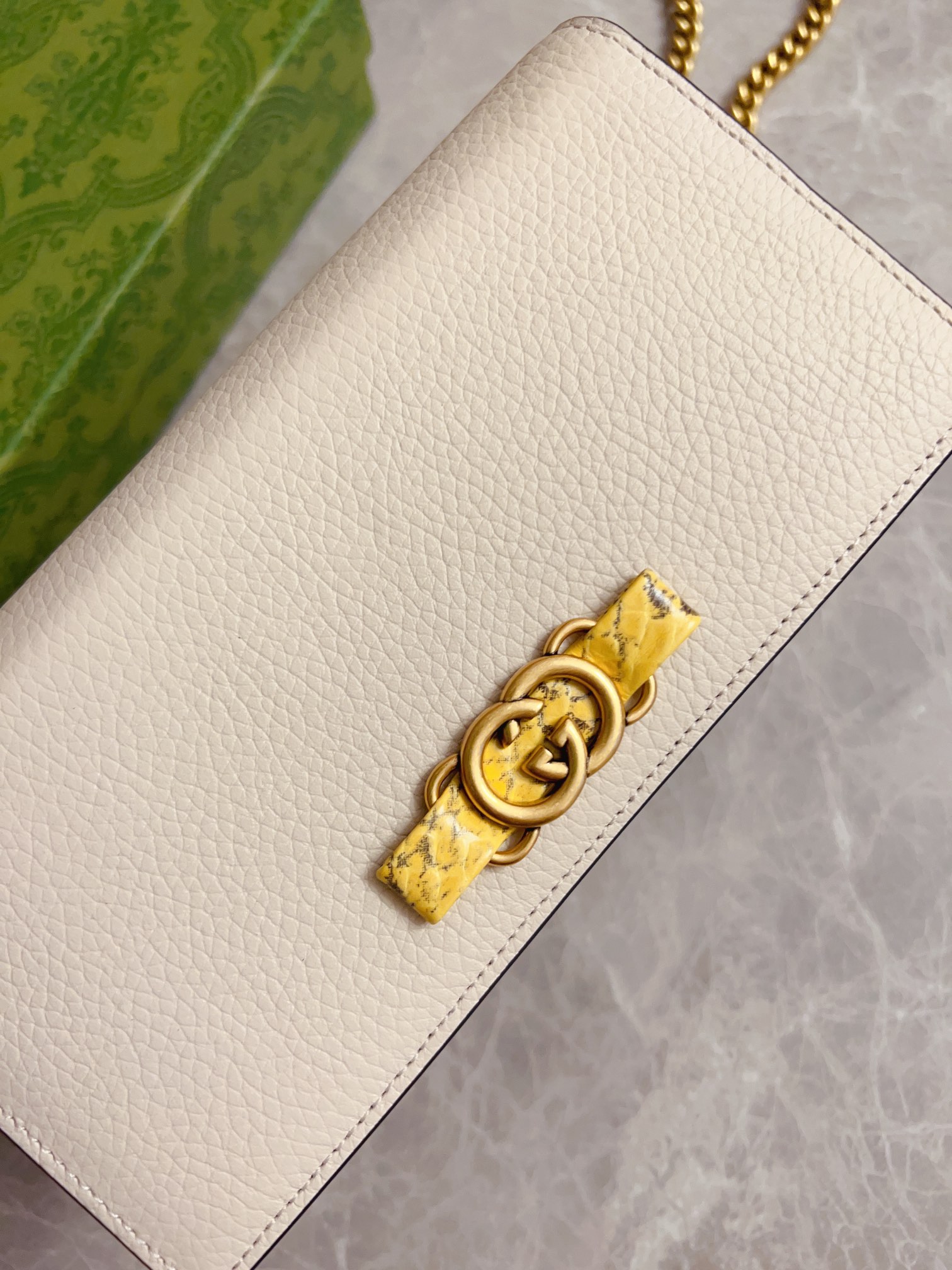 【GUCCI】19x 10x 4cm