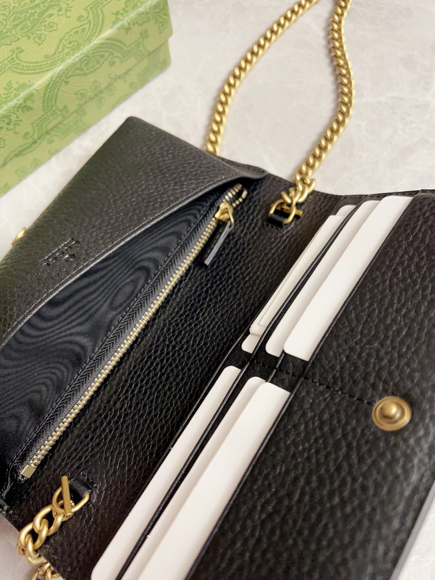 【GUCCI】19x 10x 4cm