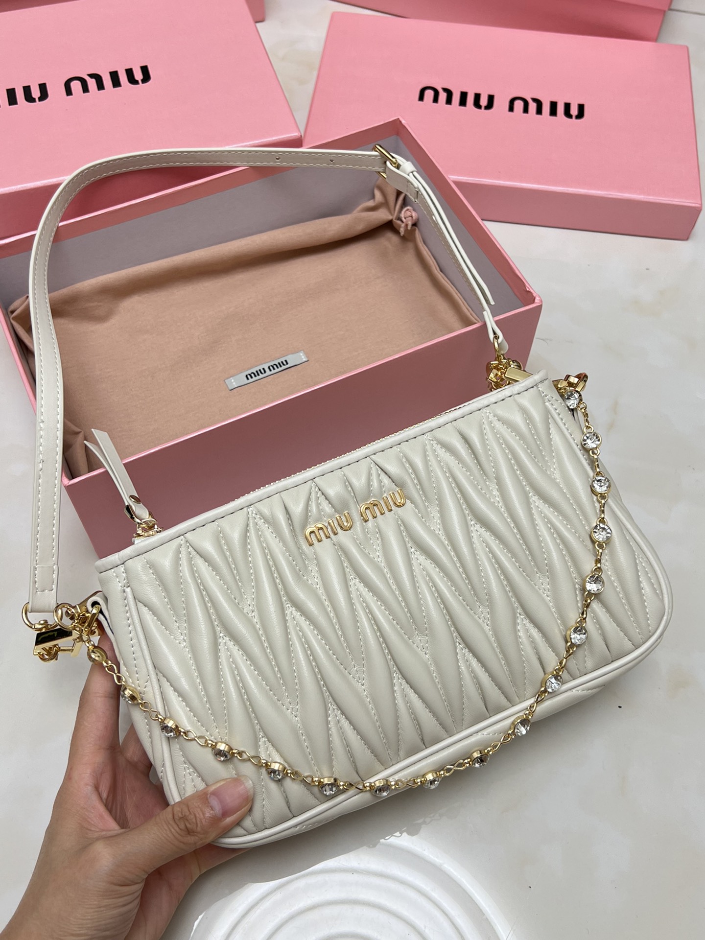 【MIUMIU】24-15-5cm