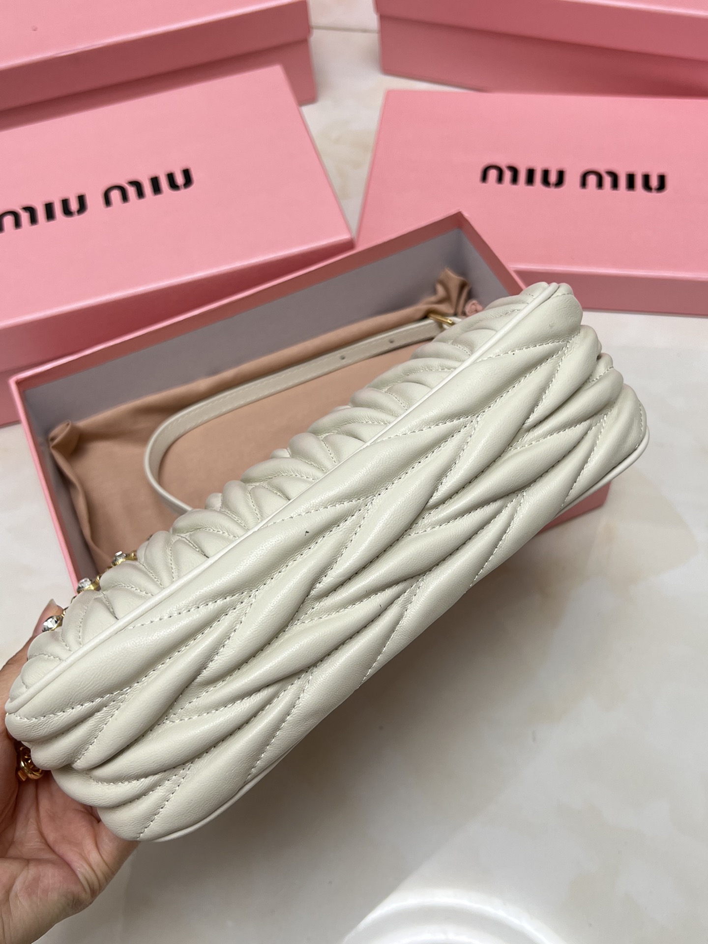 【MIUMIU】24-15-5cm