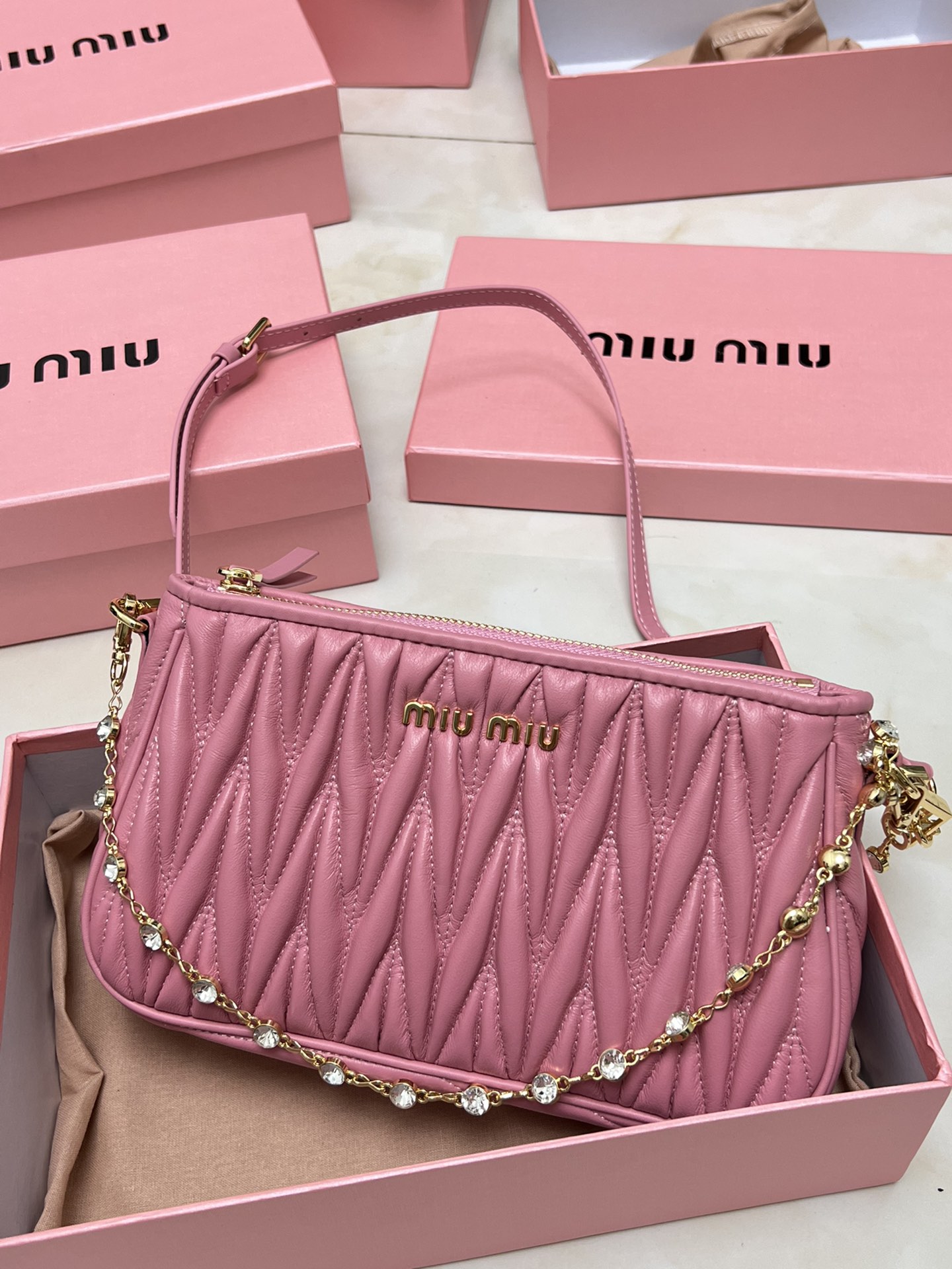 【MIUMIU】24-15-5cm