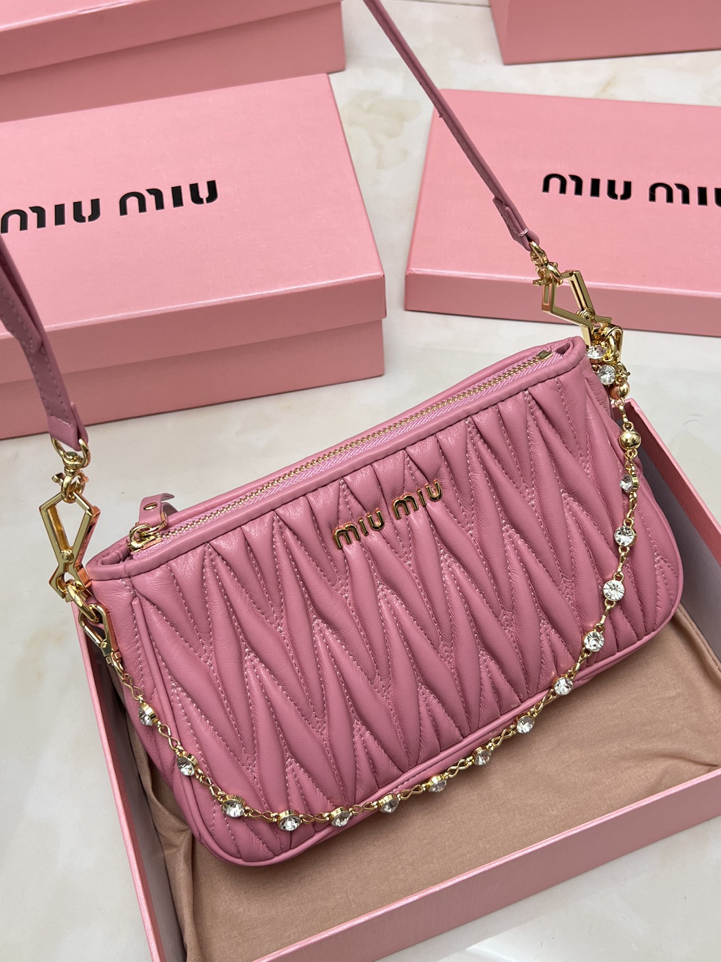 【MIUMIU】24-15-5cm