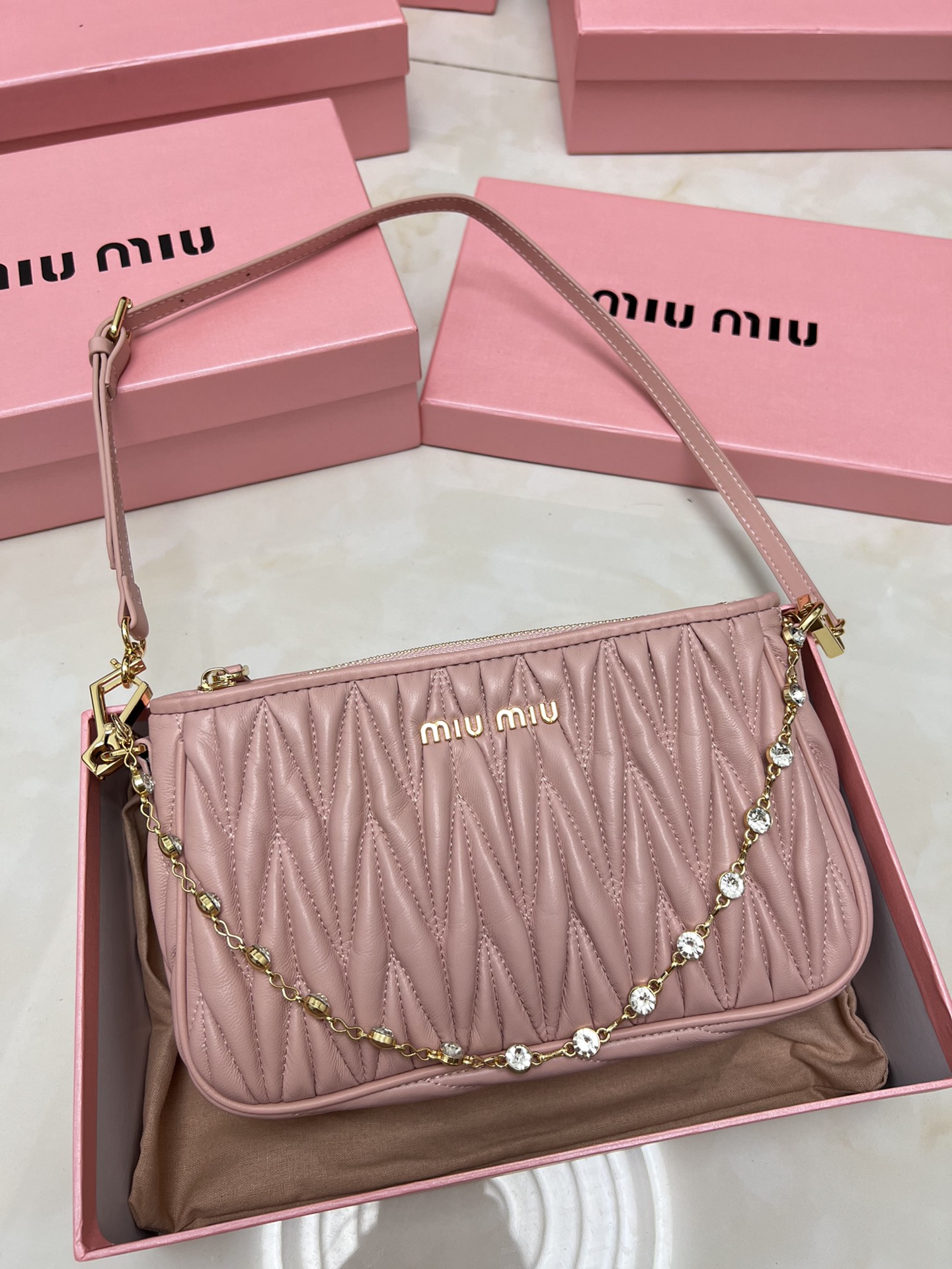 【MIUMIU】24-15-5cm