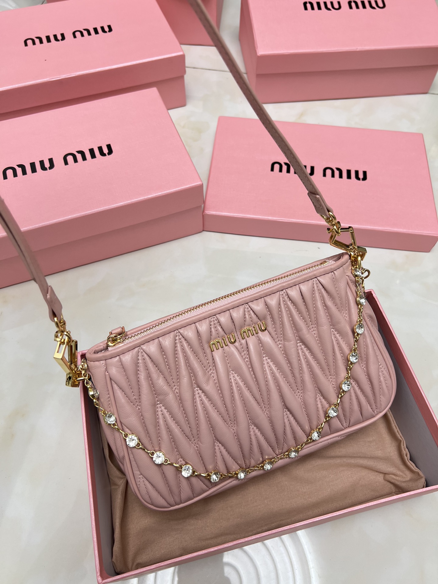 【MIUMIU】24-15-5cm