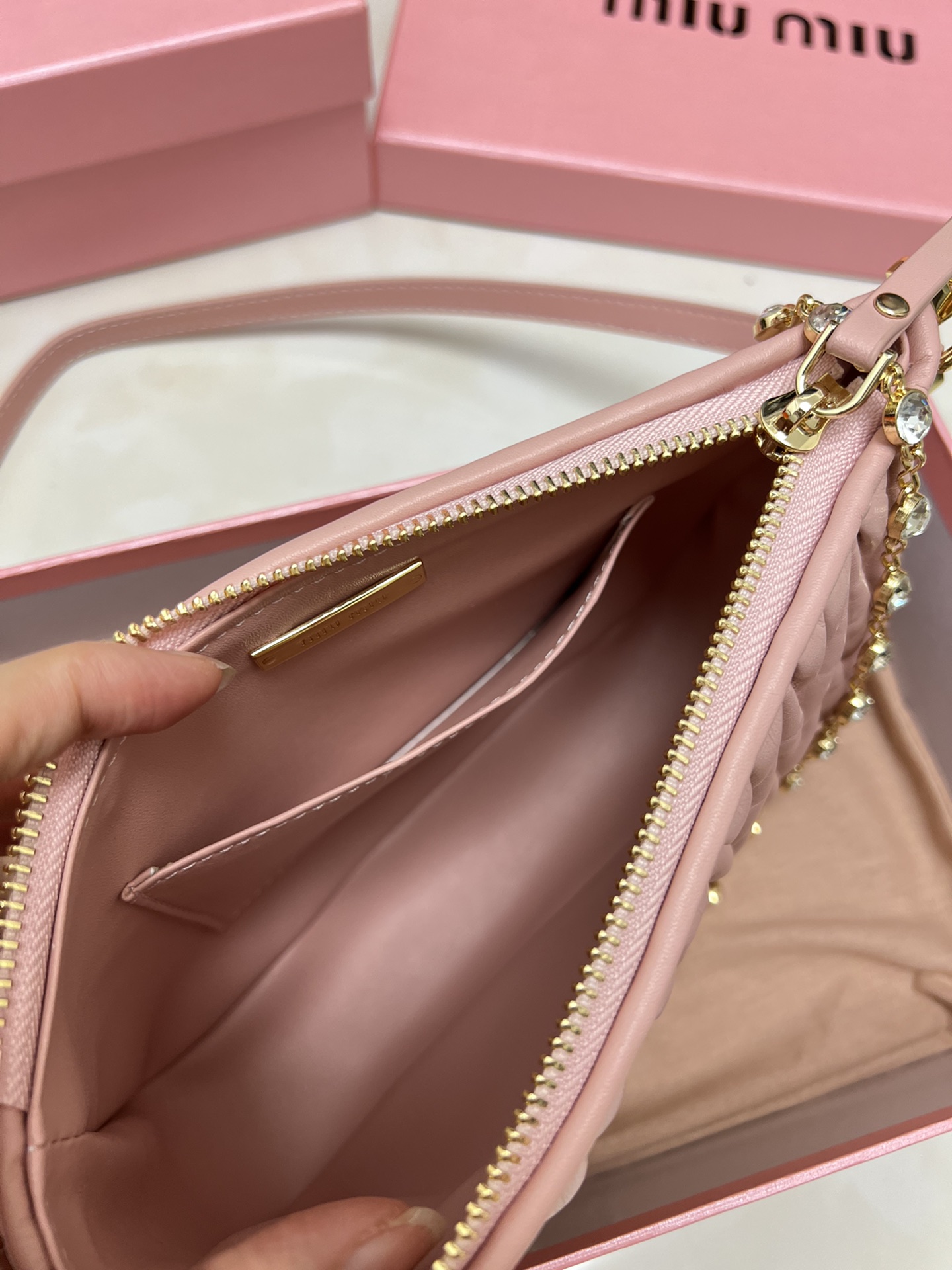 【MIUMIU】24-15-5cm