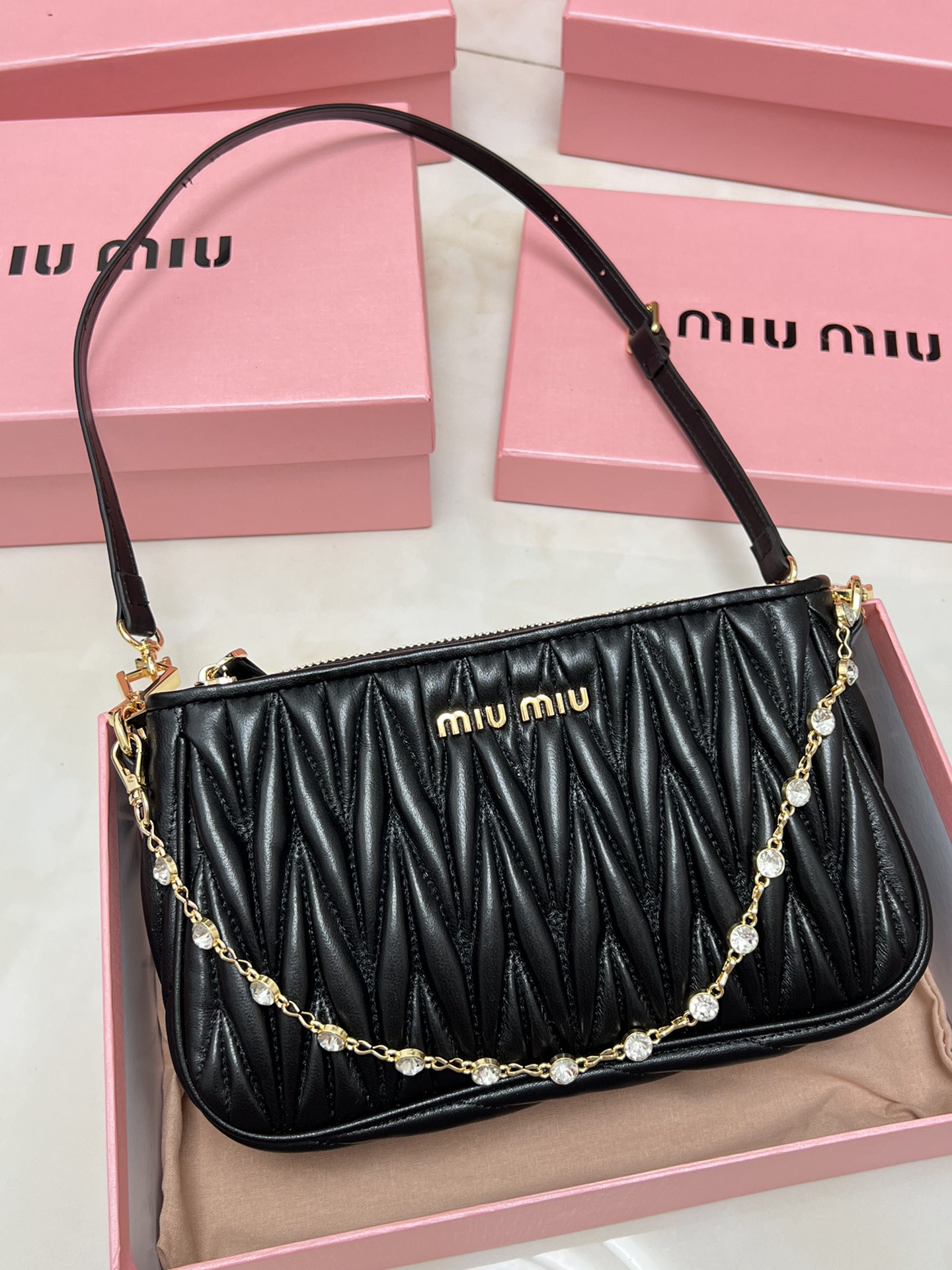 【MIUMIU】24-15-5cm