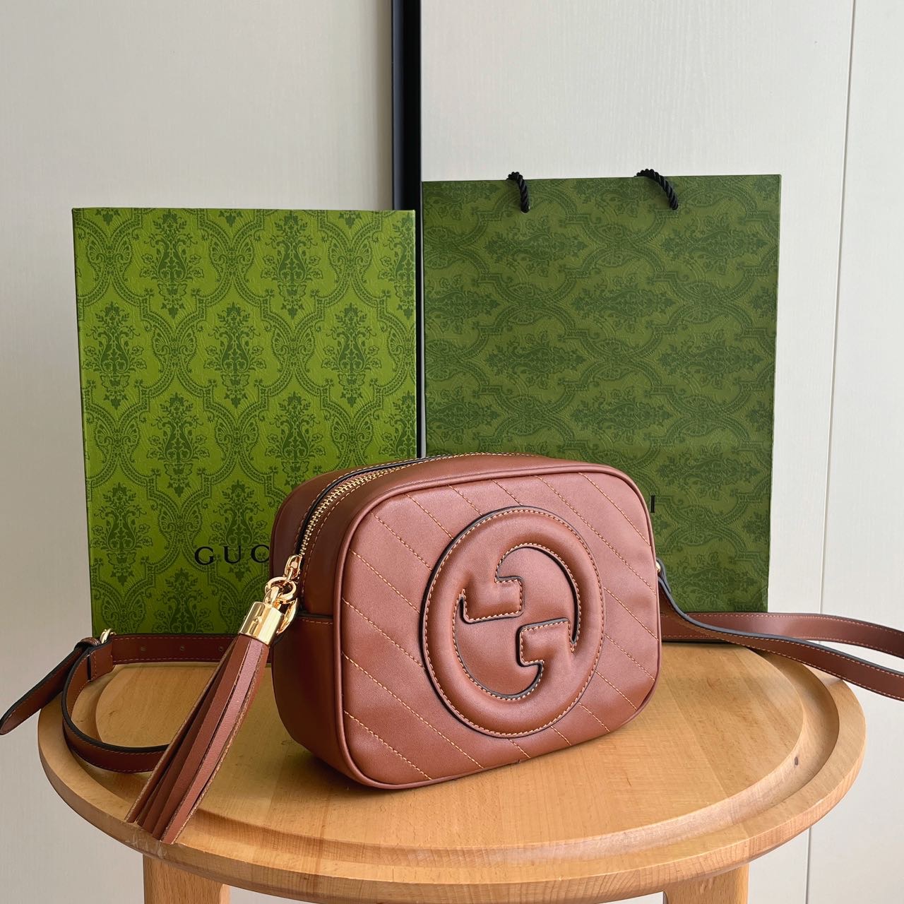 【GUCCI】𝐁𝐥𝐨𝐧𝐝𝐢𝐞 21*15.5*5.5cm